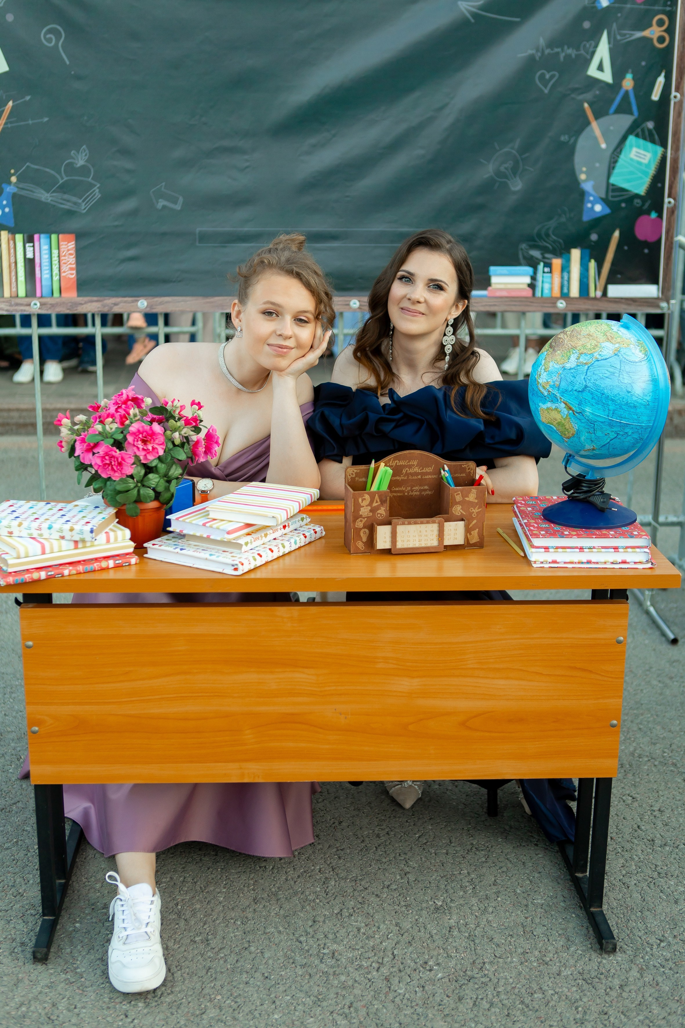 Выпускной Гимназия 12 2024 г. Свадебный и портретный Фотограф в Липецке Дмитрий Котюков