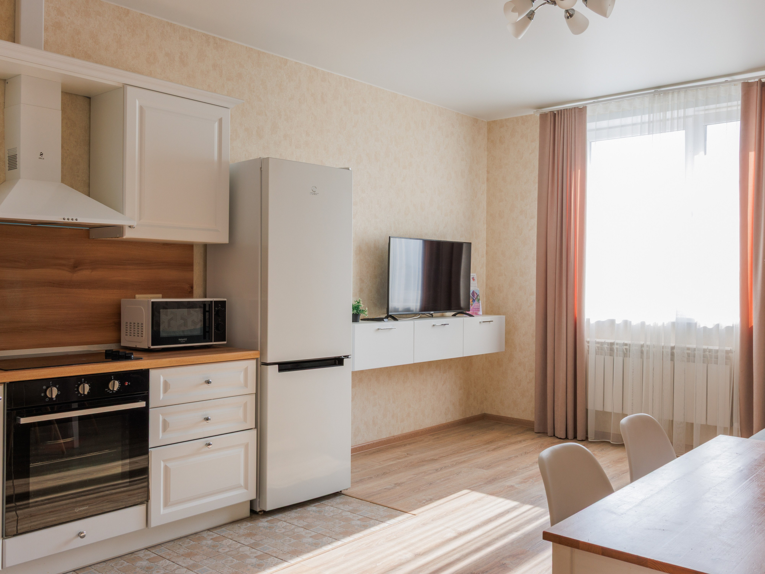 Интерьерная. Предметный и модельный фотограф Хасаншин Дамир