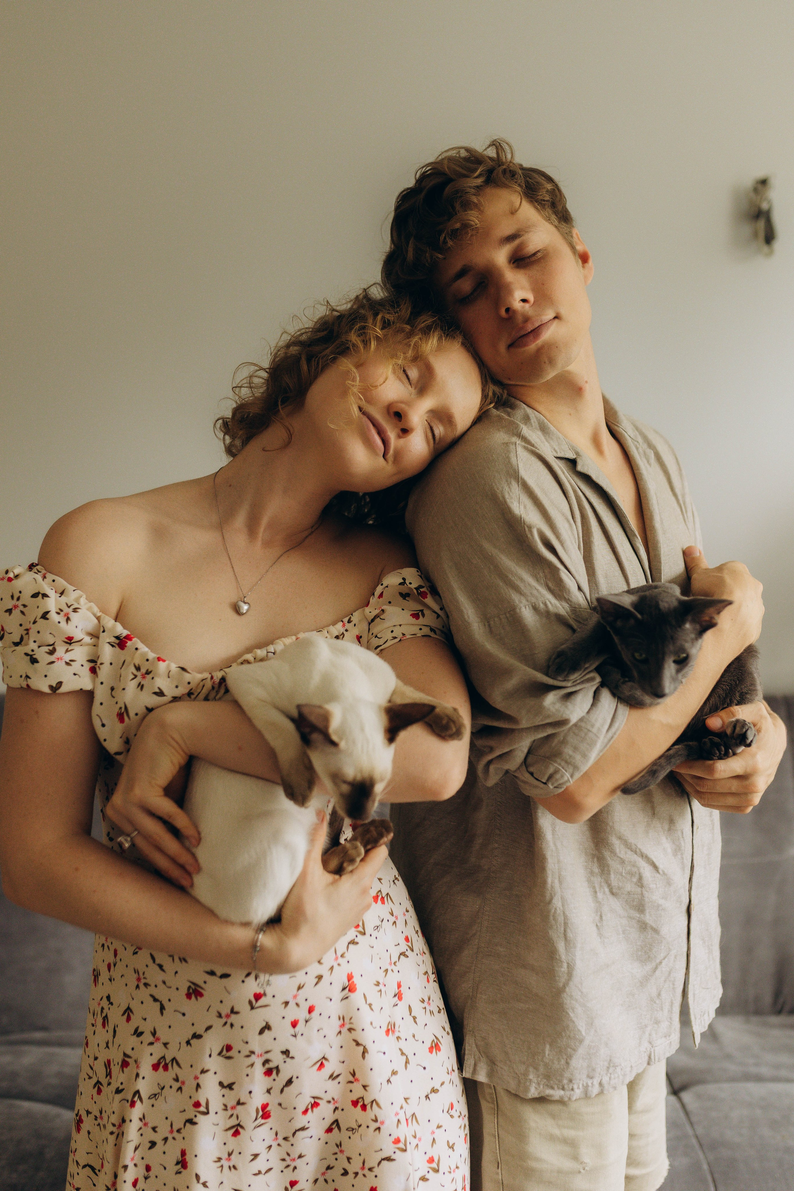 Аня, Костя и котики. Фотограф Саратов