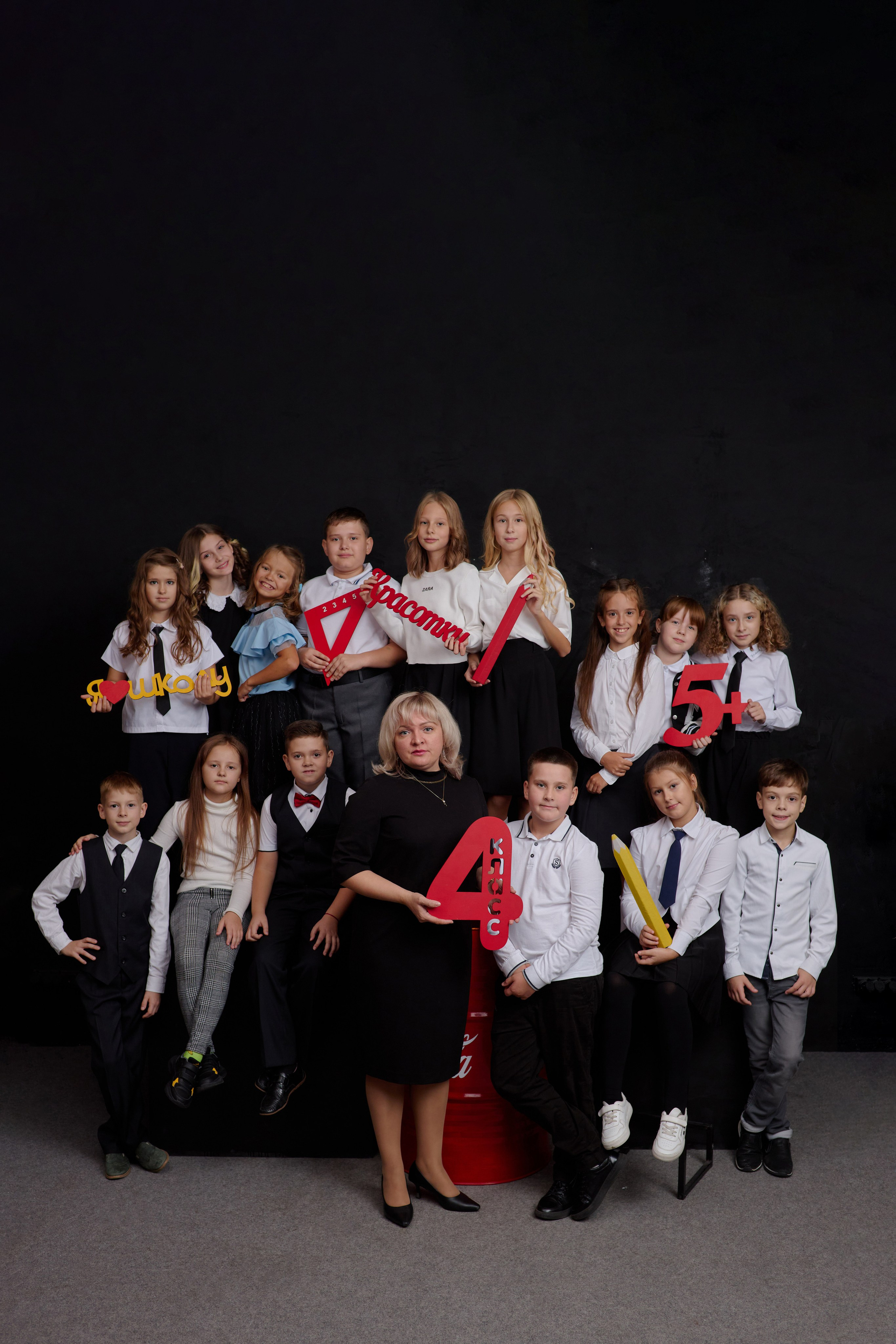 Сьемка групповых фото для выпускного альбома таганрог. Фотограф Выпускные альбомы Таганрог Сергей Коробченко