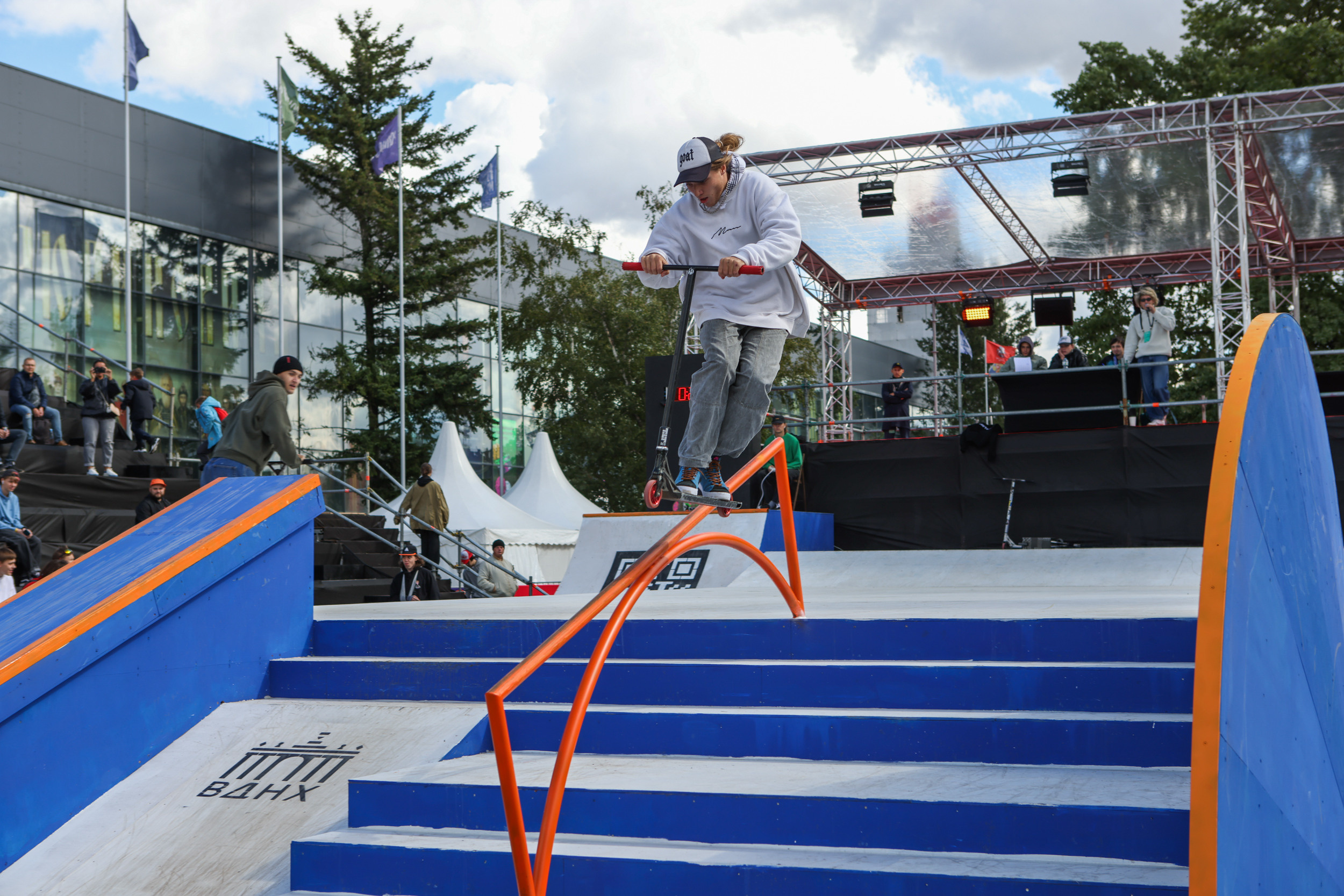 Москва Life Style. Reportage, architectural, fine art photographer Lena Melnikova in Moscow