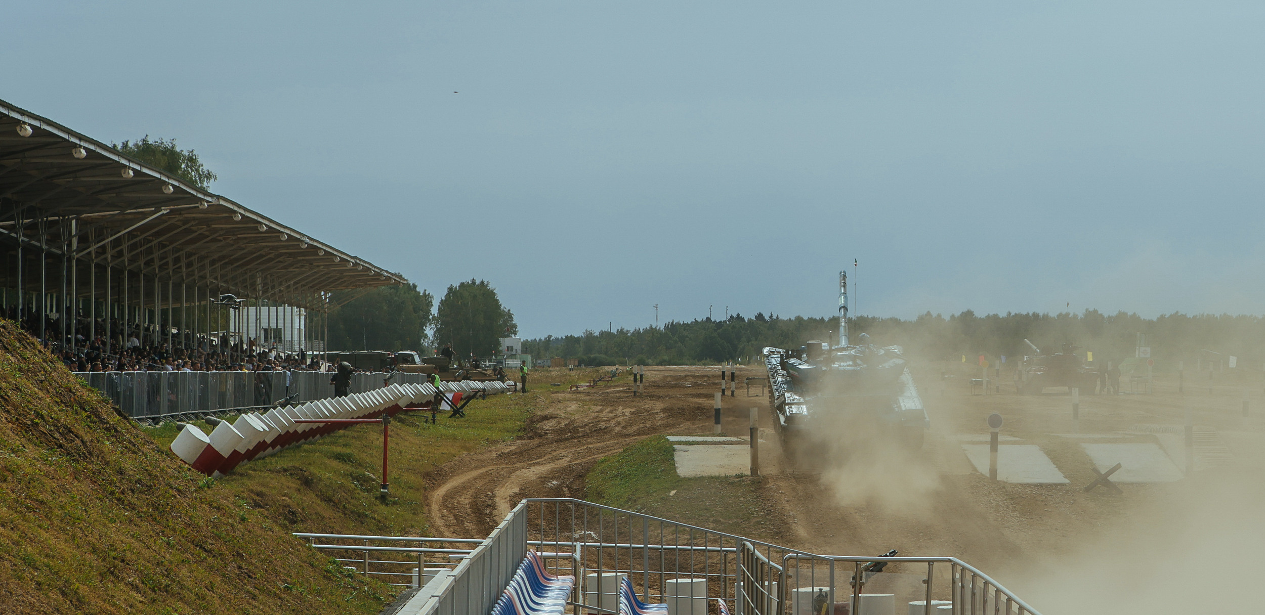 ROSPHOTO. Репортажный, архитектурный, театральный и файн-арт фотограф Лена Мельникова в Москве