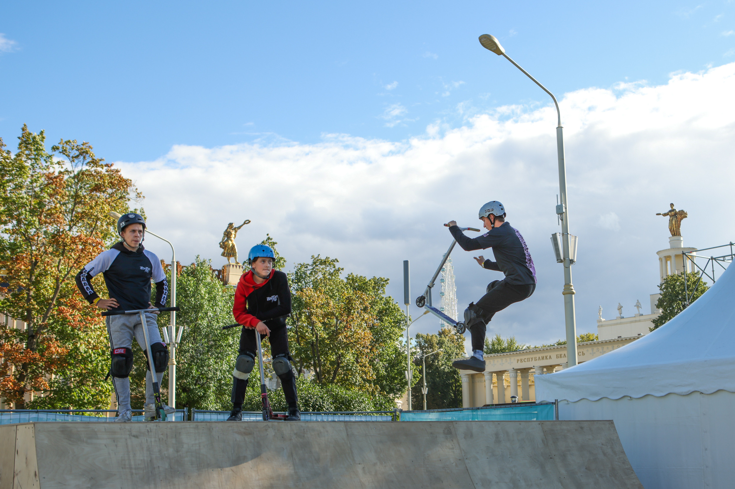 Москва Life Style. Reportage, architectural, fine art photographer Lena Melnikova in Moscow