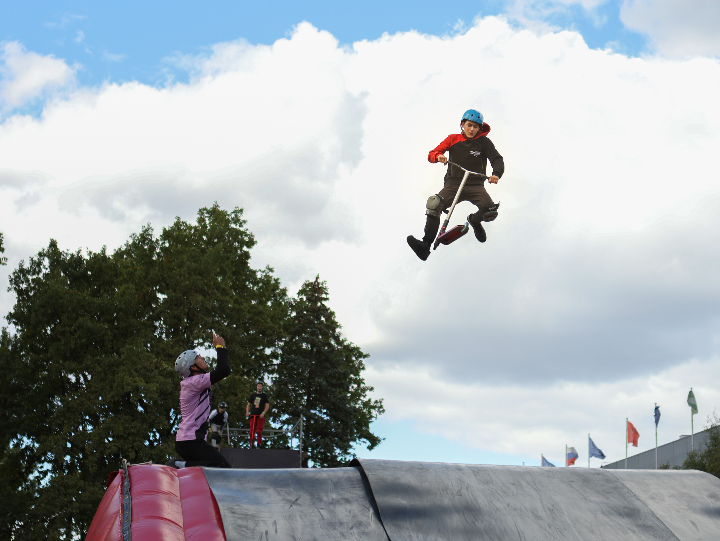 ROSPHOTO. Репортажный, архитектурный, театральный и файн-арт фотограф Лена Мельникова в Москве