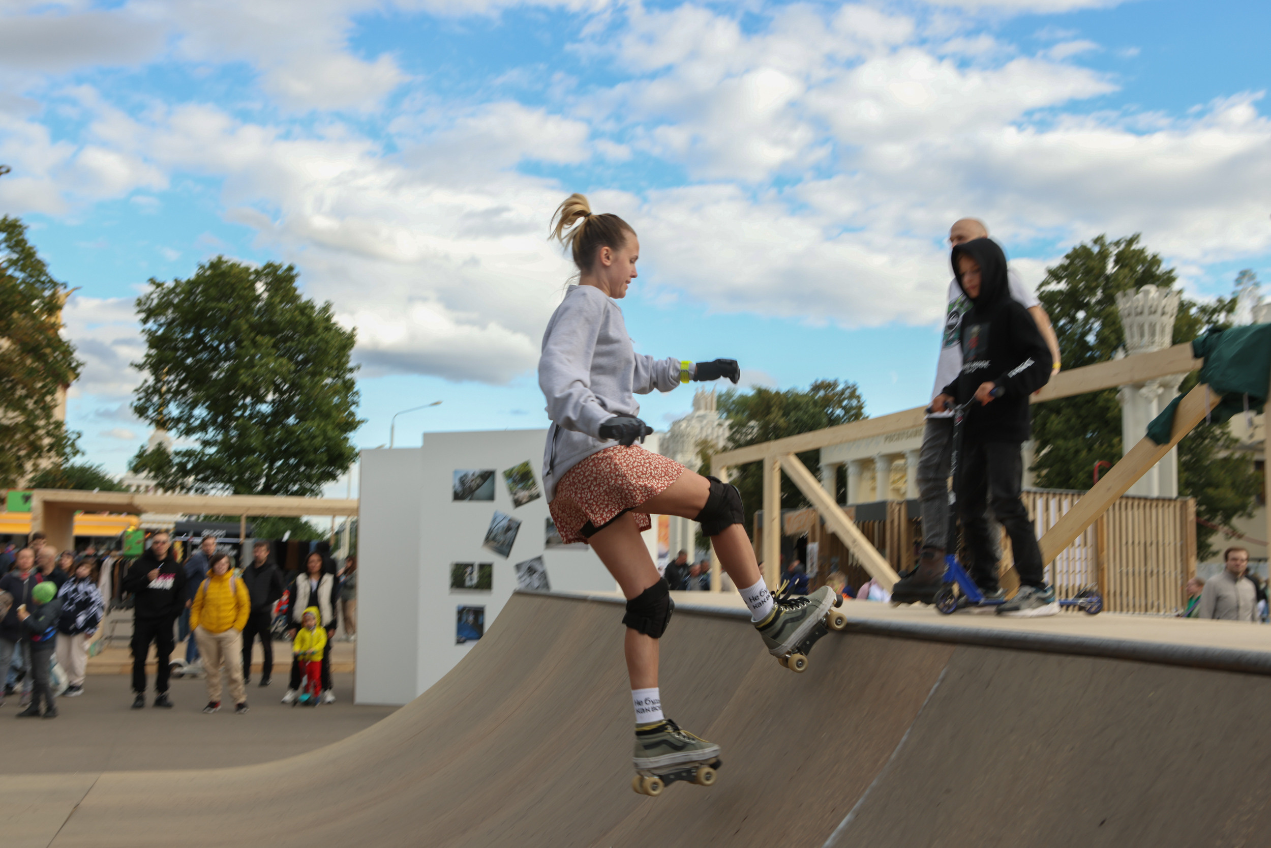 ROSPHOTO. Репортажный, архитектурный, театральный и файн-арт фотограф Лена Мельникова в Москве