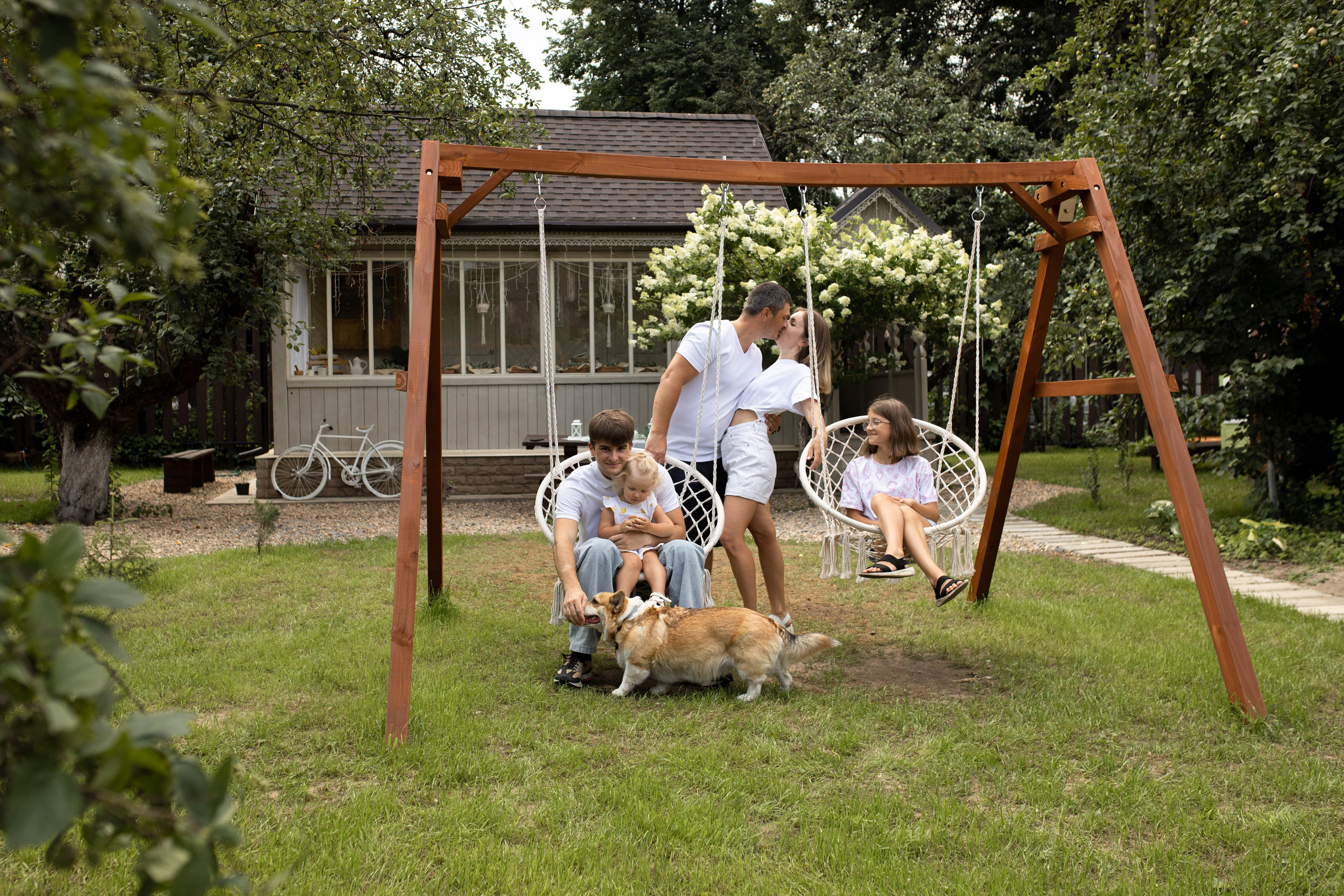 Семейная фотосессия на даче в Купавне. Фотограф в Железнодорожном и Балашихе