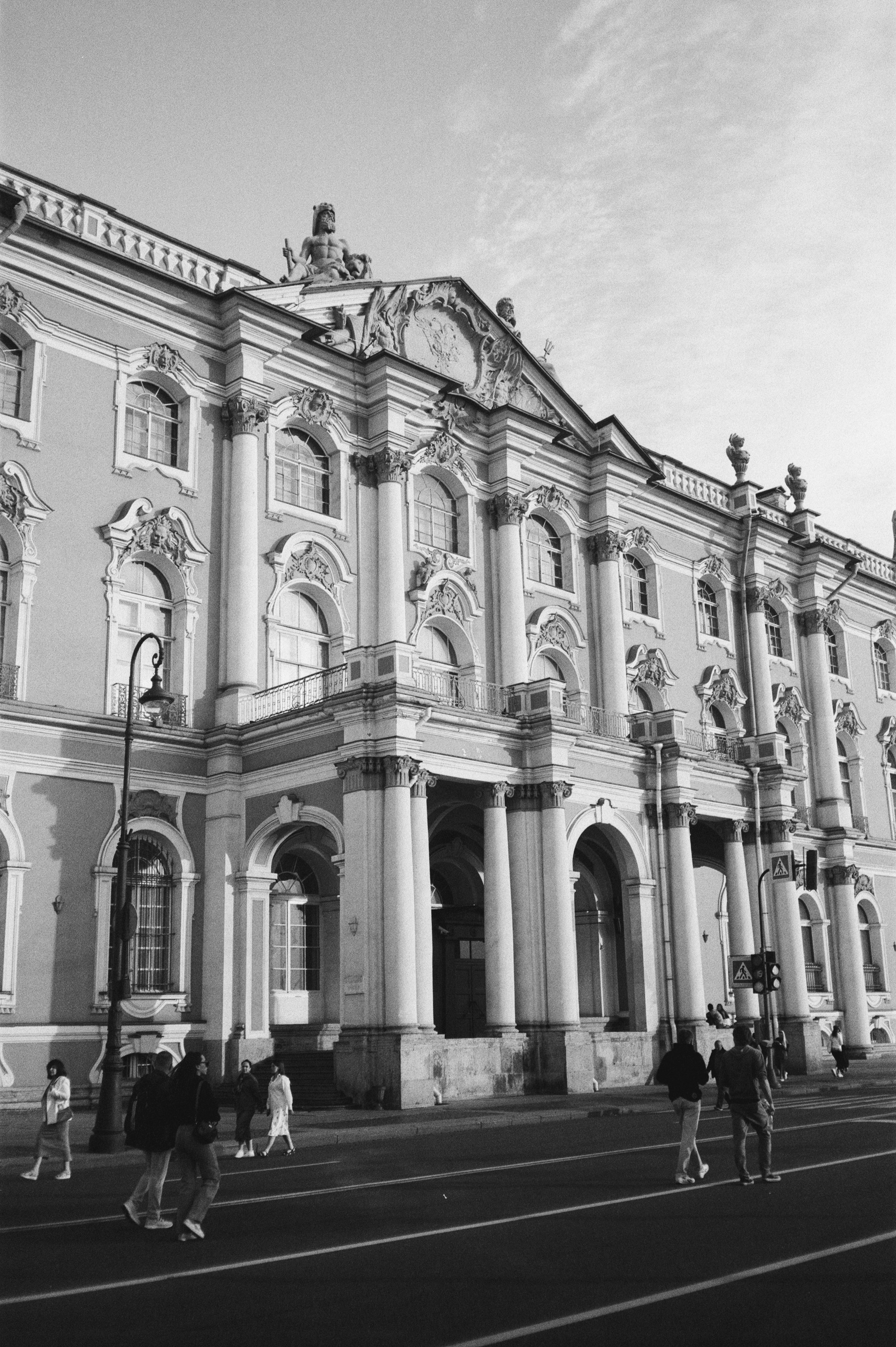 Санкт-Петербург, набережная, Исакиевский / Adox 100 / Revue 35CC