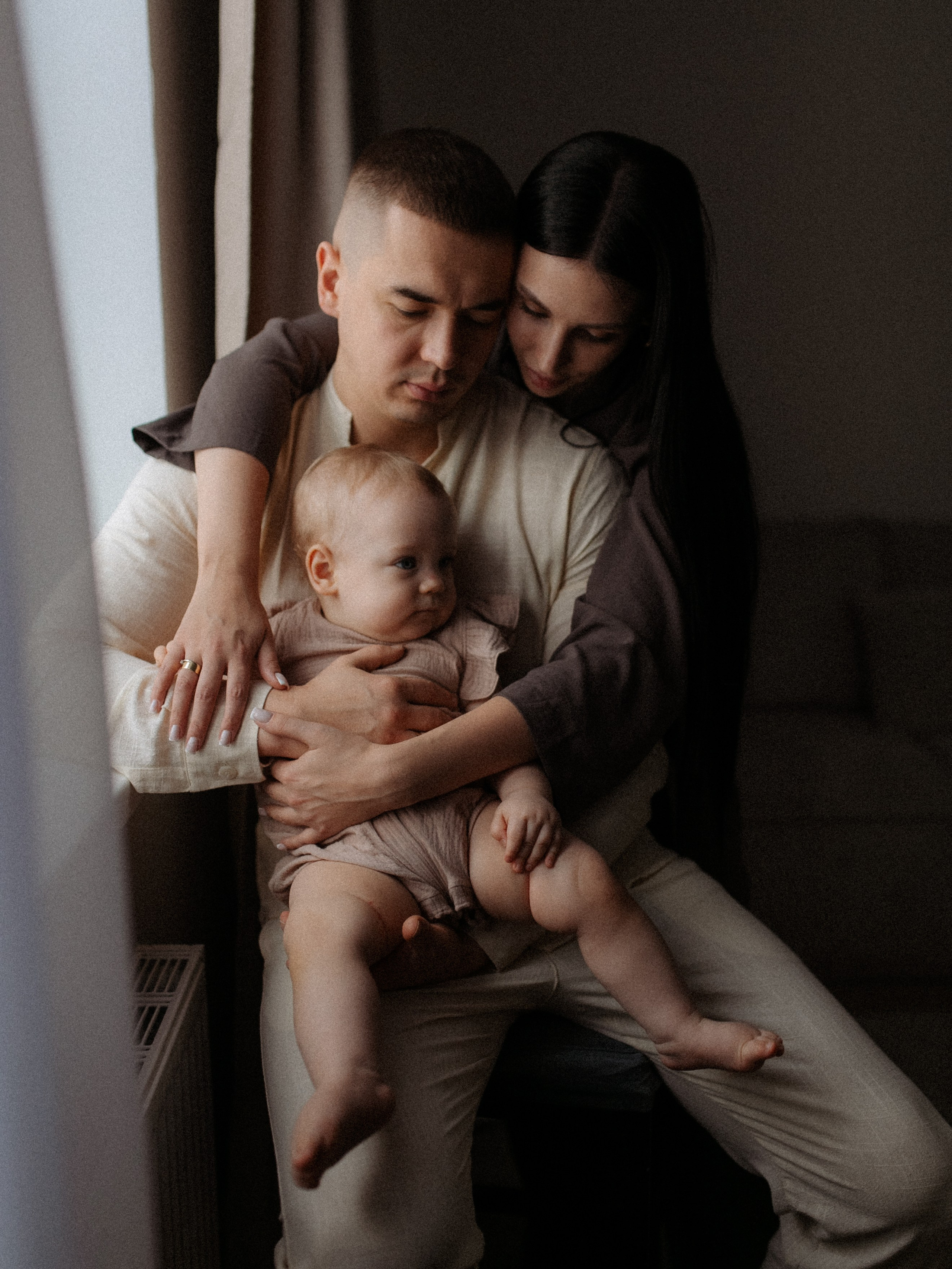 Денис, Юля и крошка Варвара. Семейный фотограф в Москве и Люберцах Юлия Гуськова