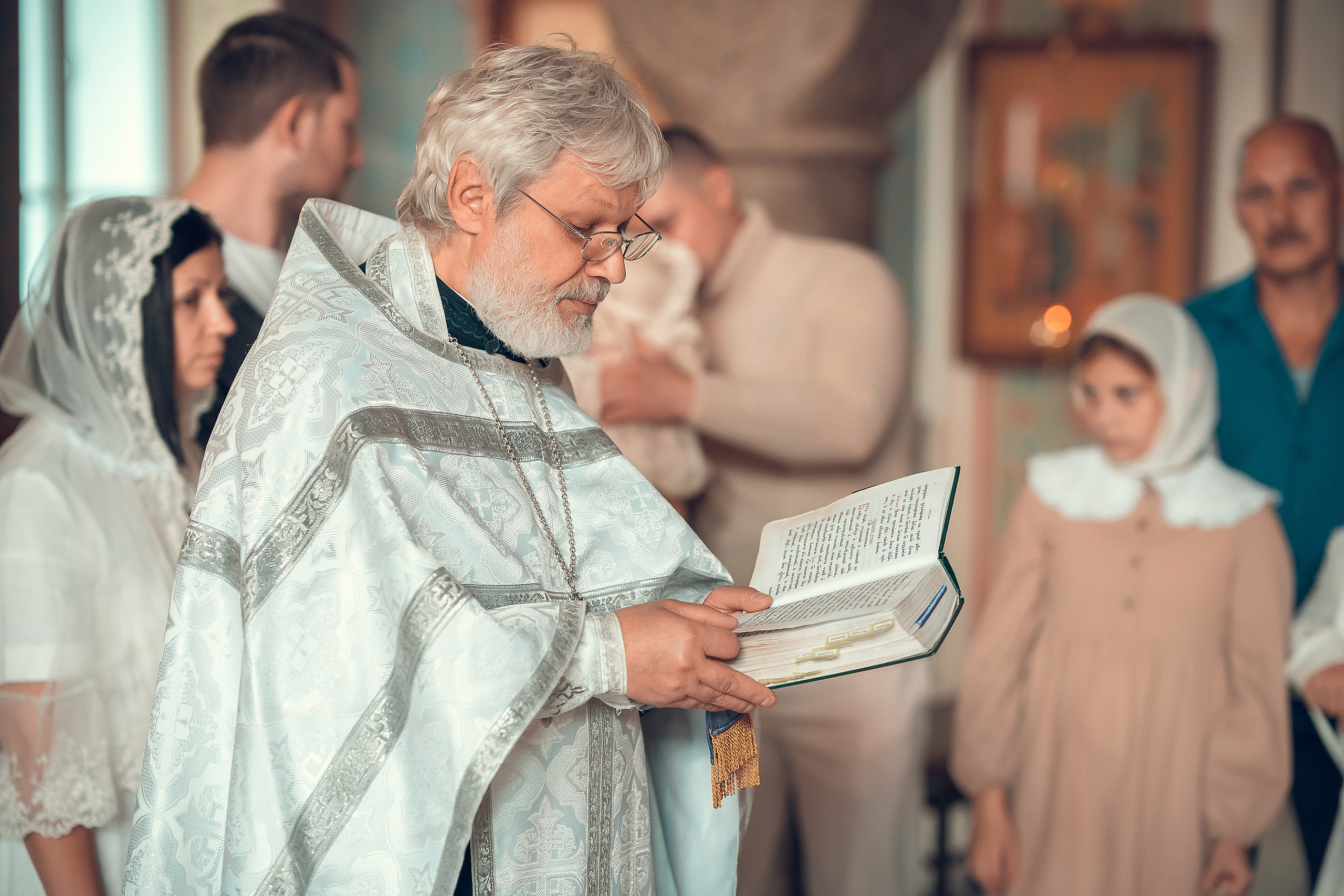 Таинство Крещения Красноярск. Фотограф на Крещение и Венчание в Красноярске Рамазанова Юлия