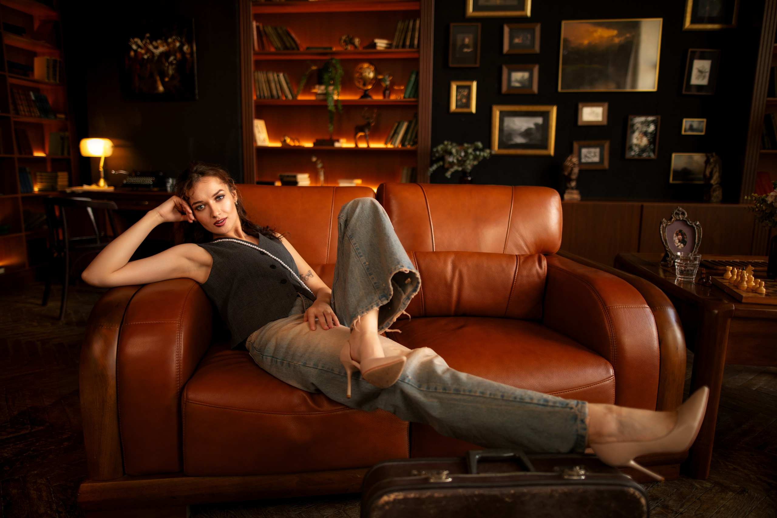 Фотосет с Анастасией в интерьере в формате «Я красивая». Дмитрий Шульгин, портретный фотограф в Воронеже