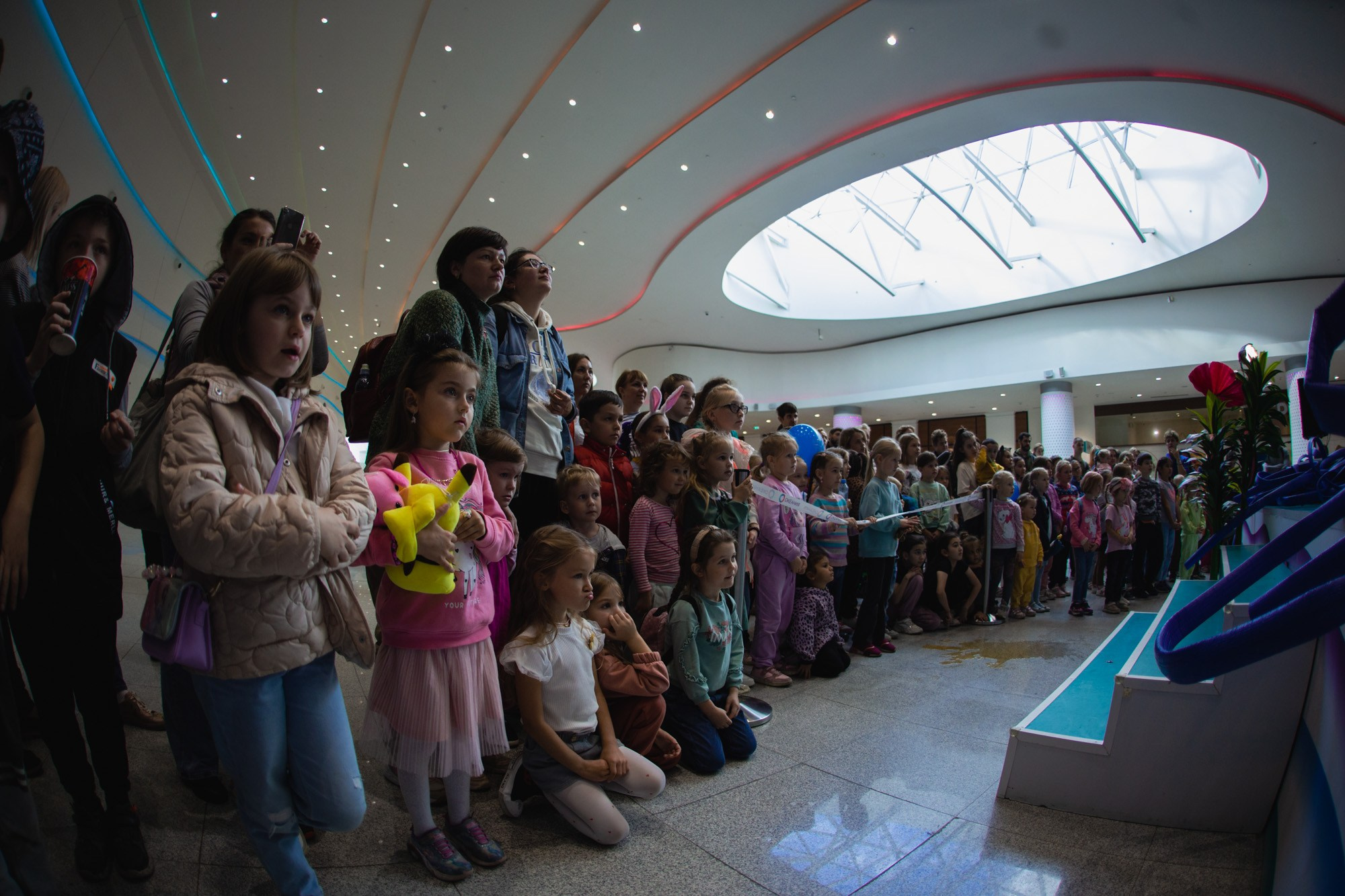 Сказка в ТЦ Океания. Репортажный и концертный фотограф в Москве Анастасия Осень