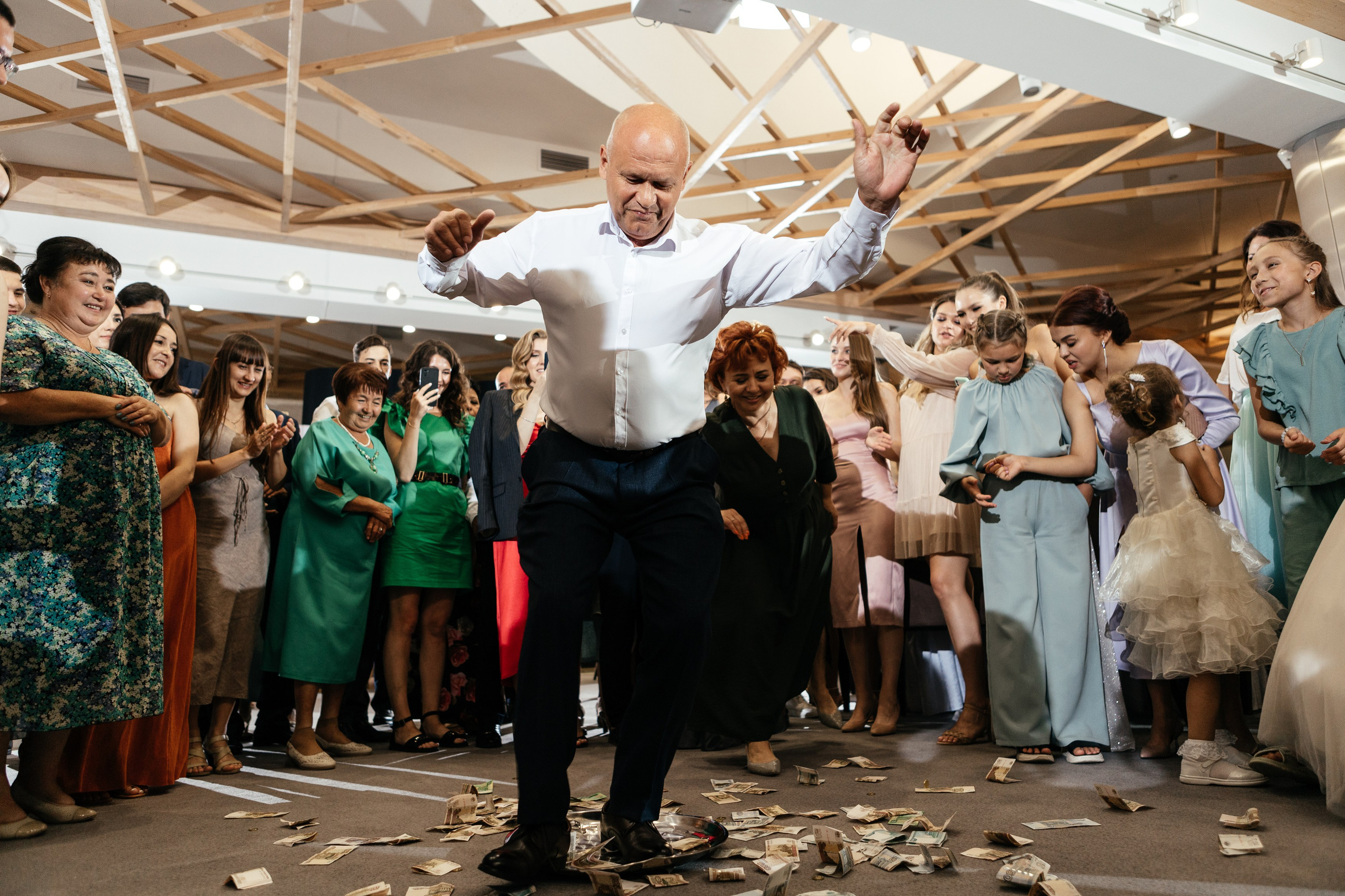 Свадебный фотограф Уфа — Руслан ГабдлисламовЖивые эмоции, красивые кадры, воспоминания на всю жизнь.Работаю по всей Республике Башкортоста. Свадебный фотограф Уфа Руслан Габдлисламов