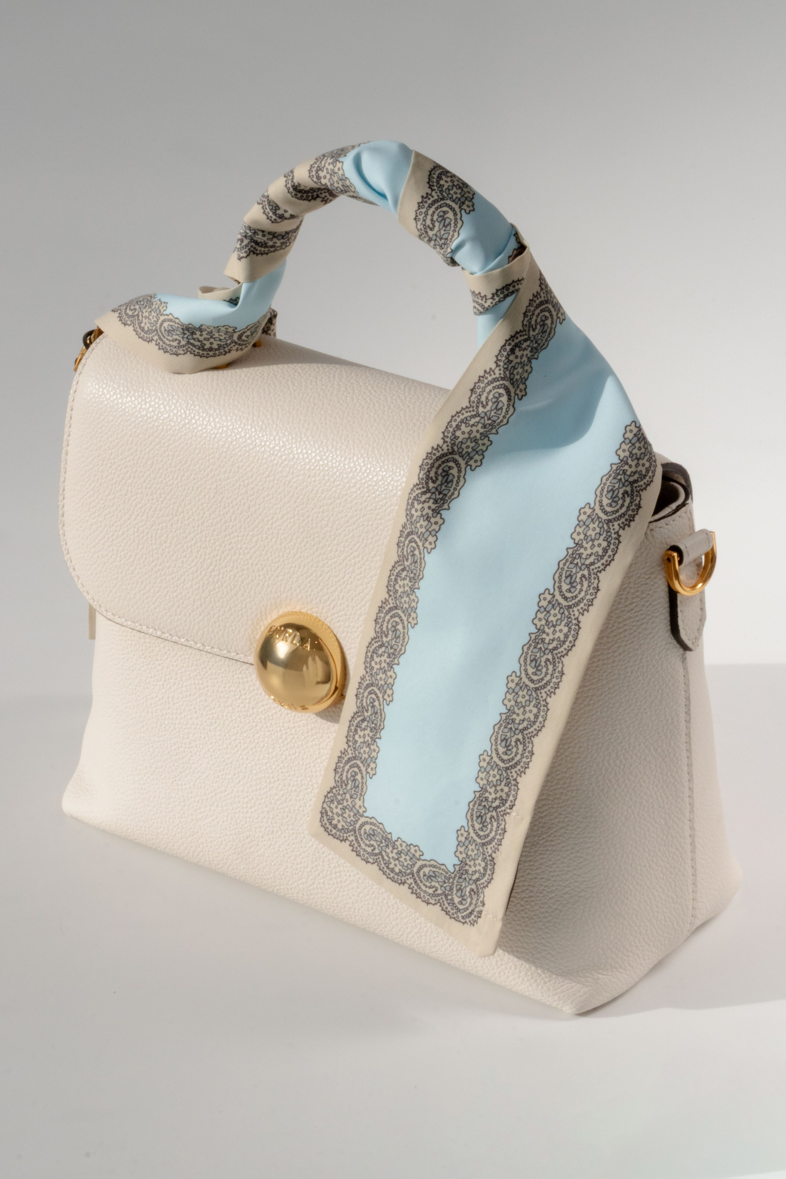 Обвесы. Александра Романова креатор в Москве