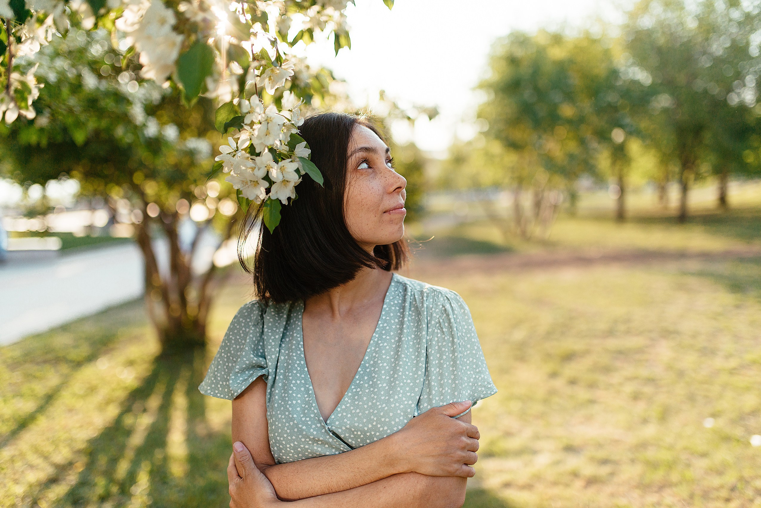 Семейная фотосессия на набережной. Семейный фотограф Дарья Едапина Новосибирск. Фотограф Дарья Едапина Новосибирск