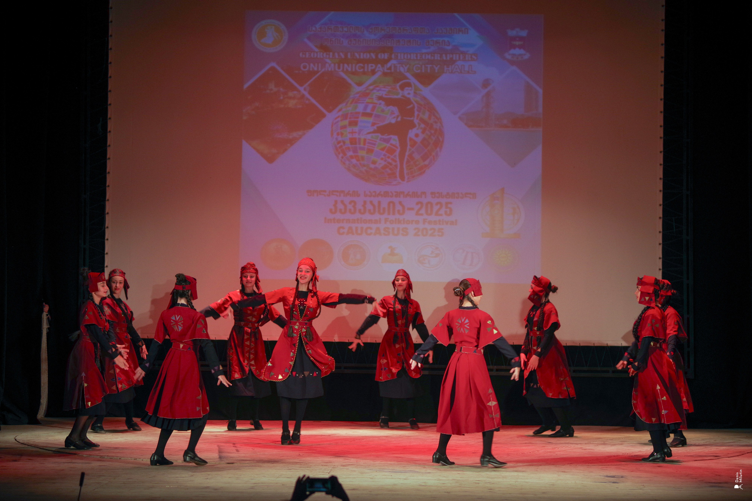 Танцы в прекрасном Они. Портретный фотограф Денис Милютин