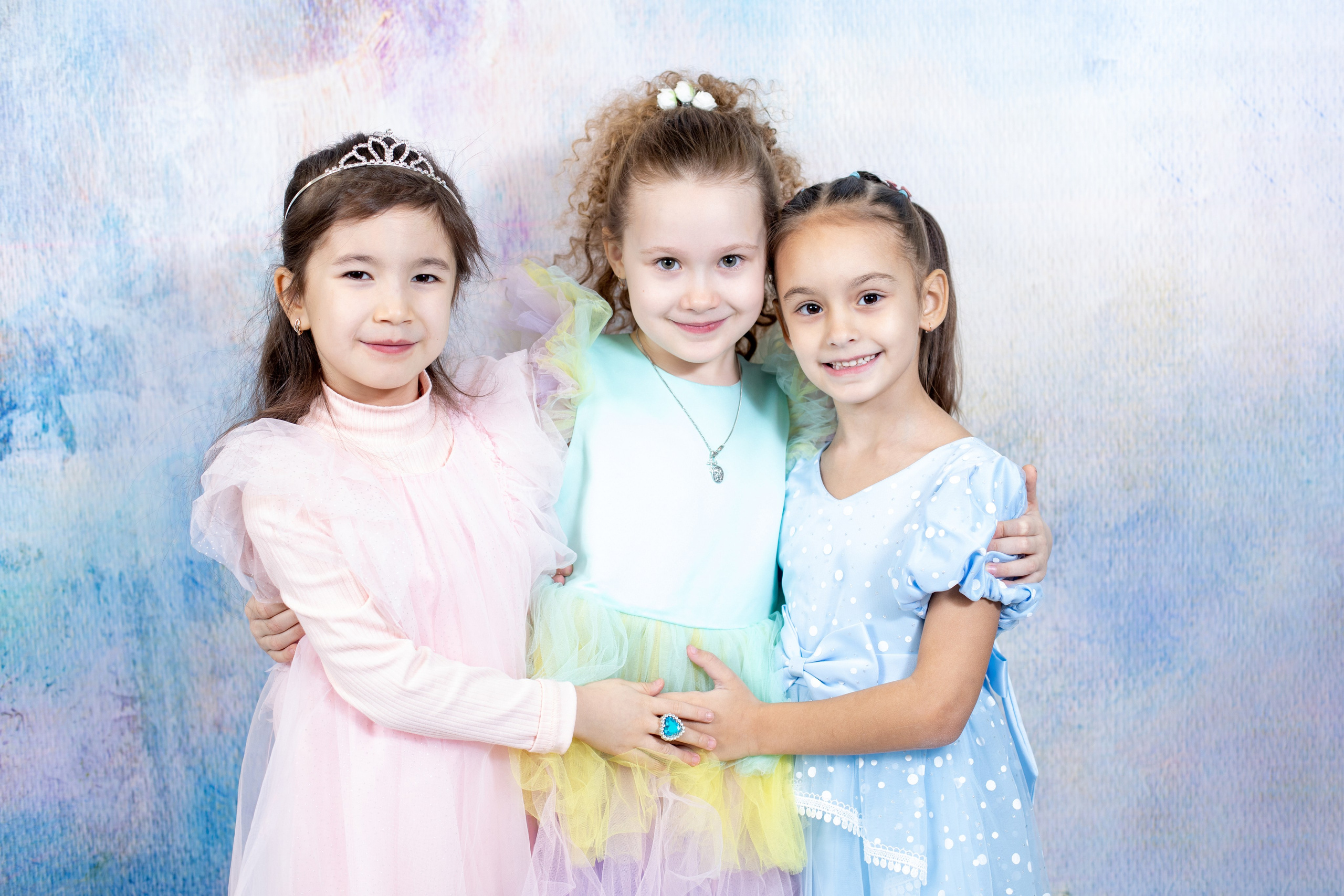 Галерея фотографий для детского сада. Выпускные фотоальбомы на заказ в Москве. Ксения Фоломкина