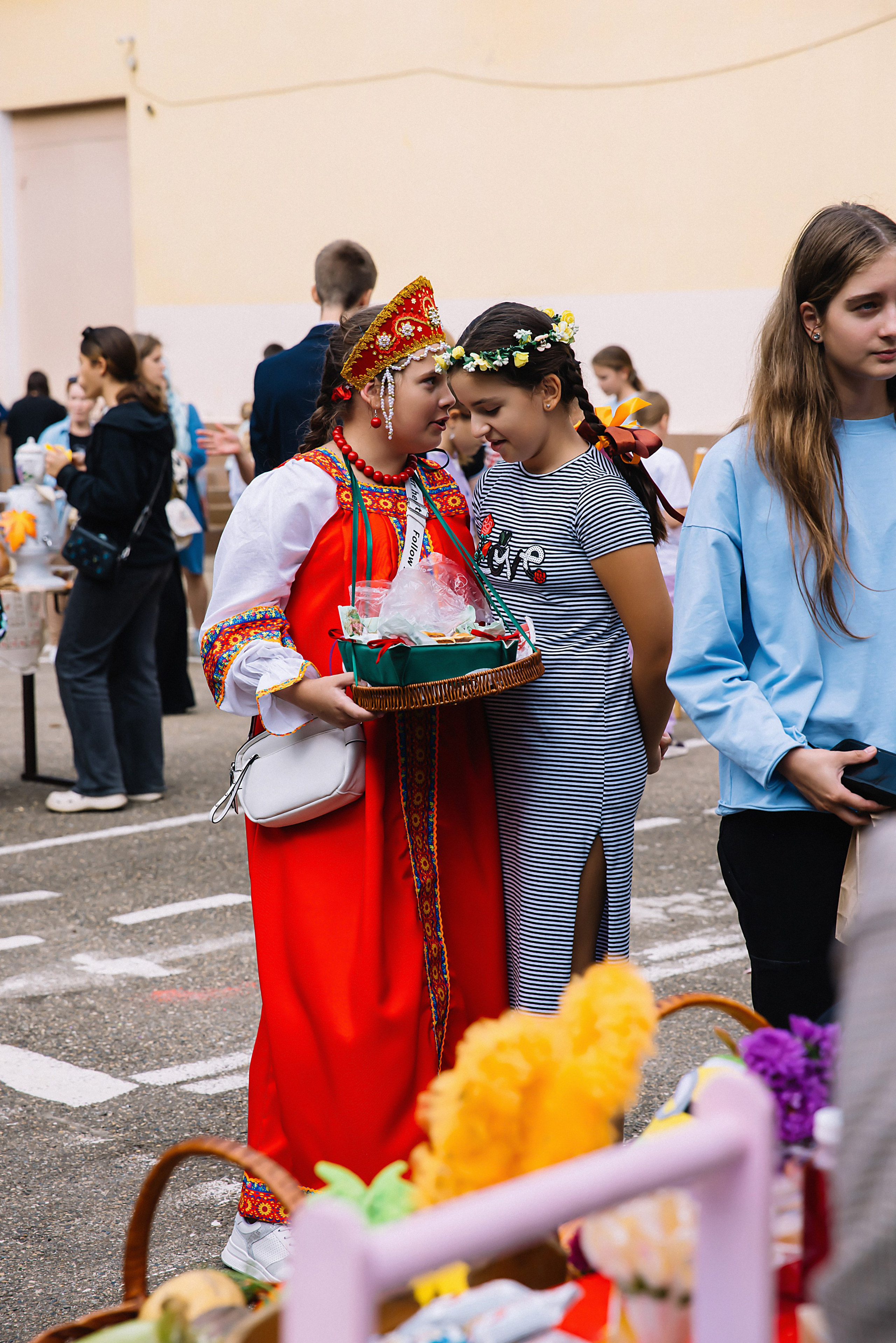 Школьная ярмарка Лицей№ 4. Фотограф и Видеограф в Краснодаре Юлия Солодченко