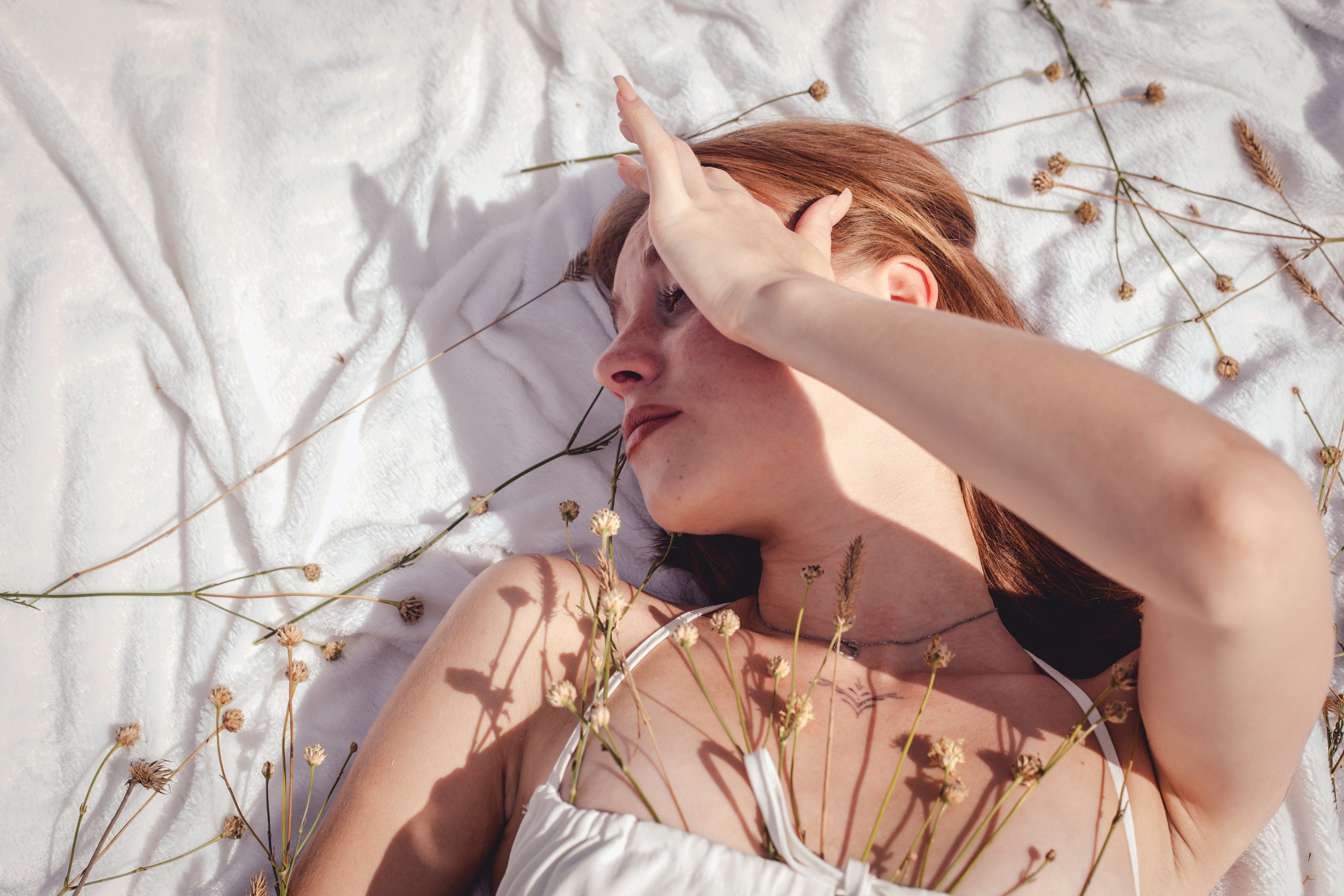 Нежность гор. Уличный фотограф Города N