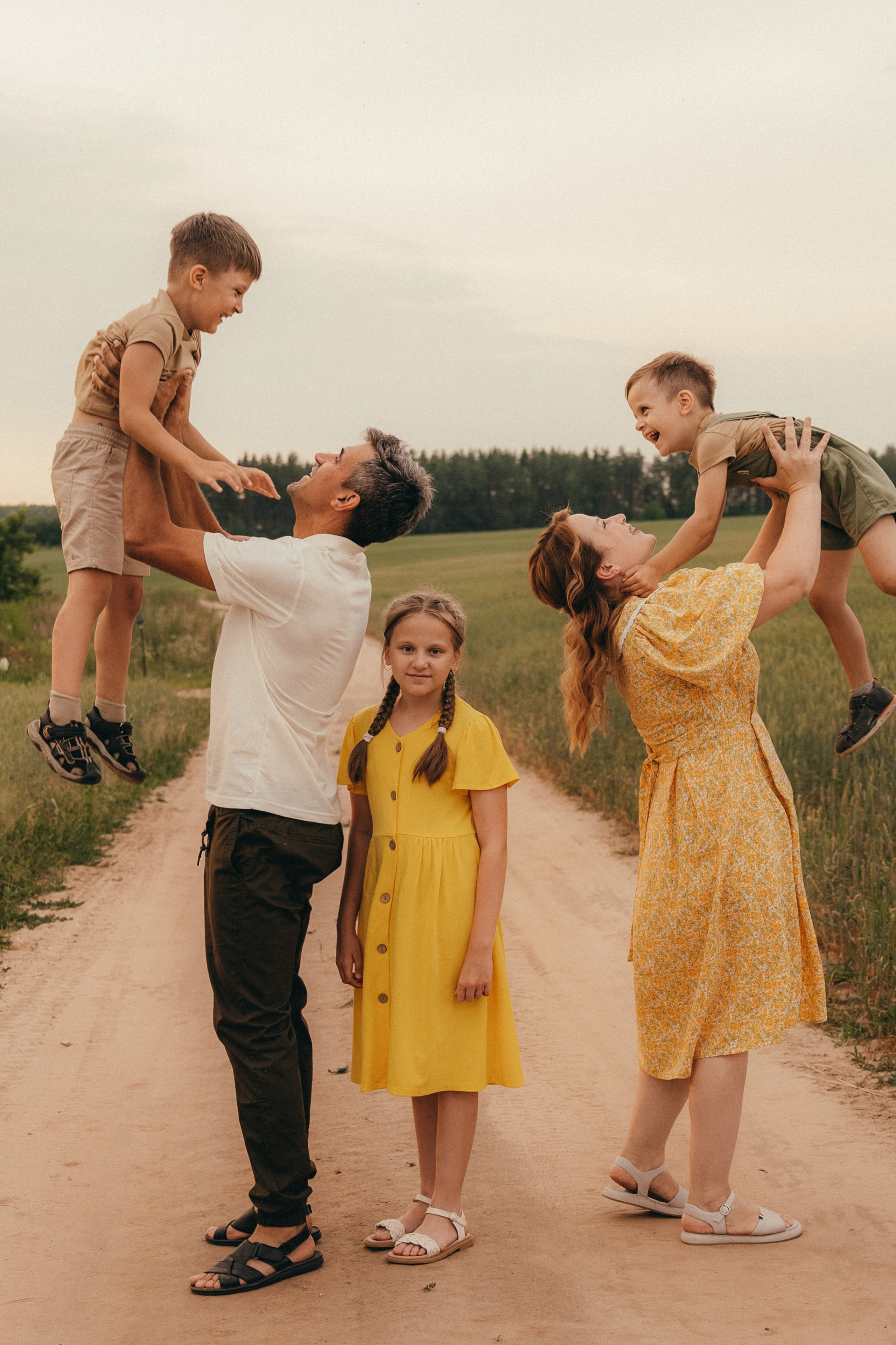 Алексей, Юля, Матрона Аркадий, Прохор. Семейный фотограф • Домашние съемки в Нижнем Новгороде