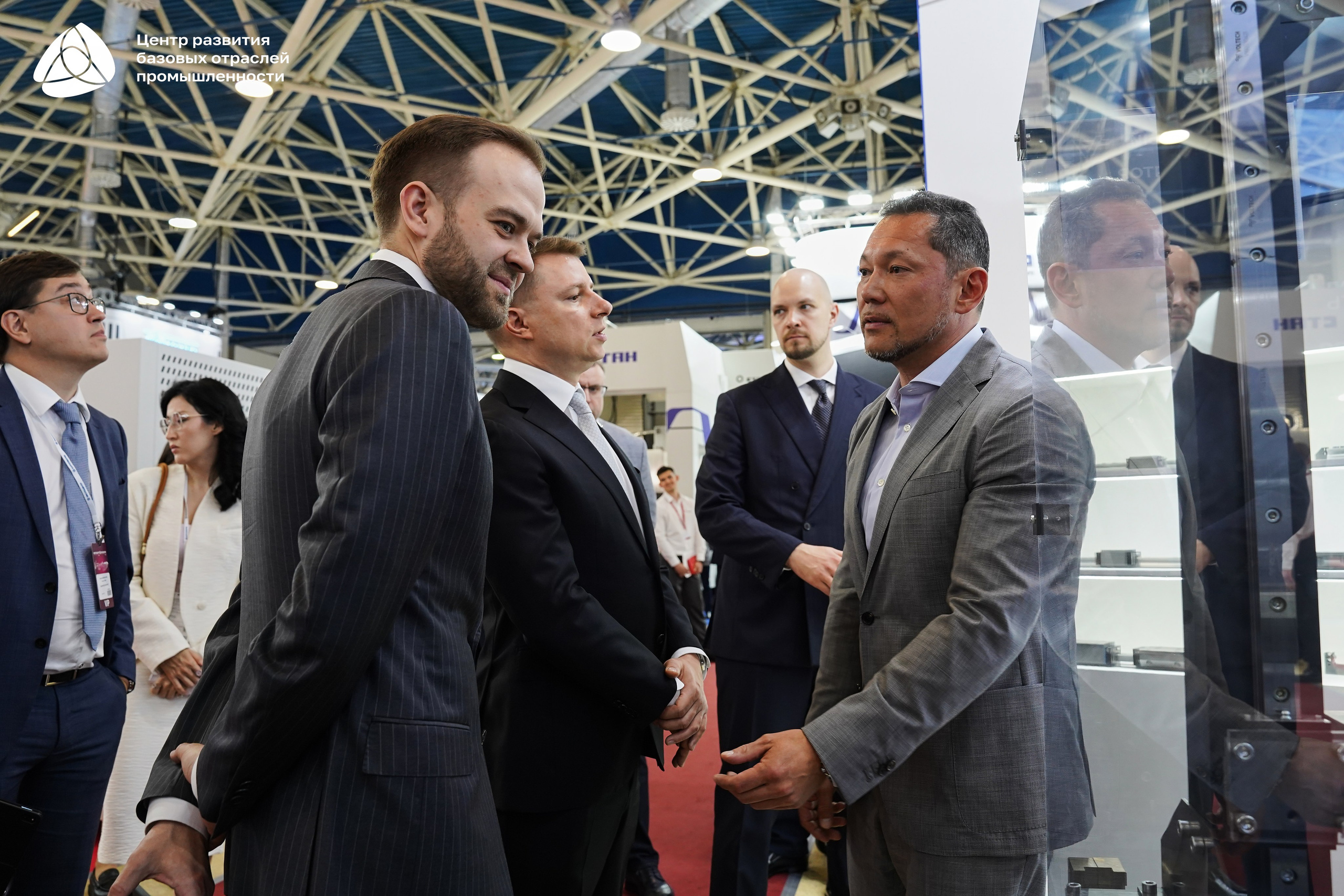 ЭКСПОЦЕНТР Алиханов. Фотограф