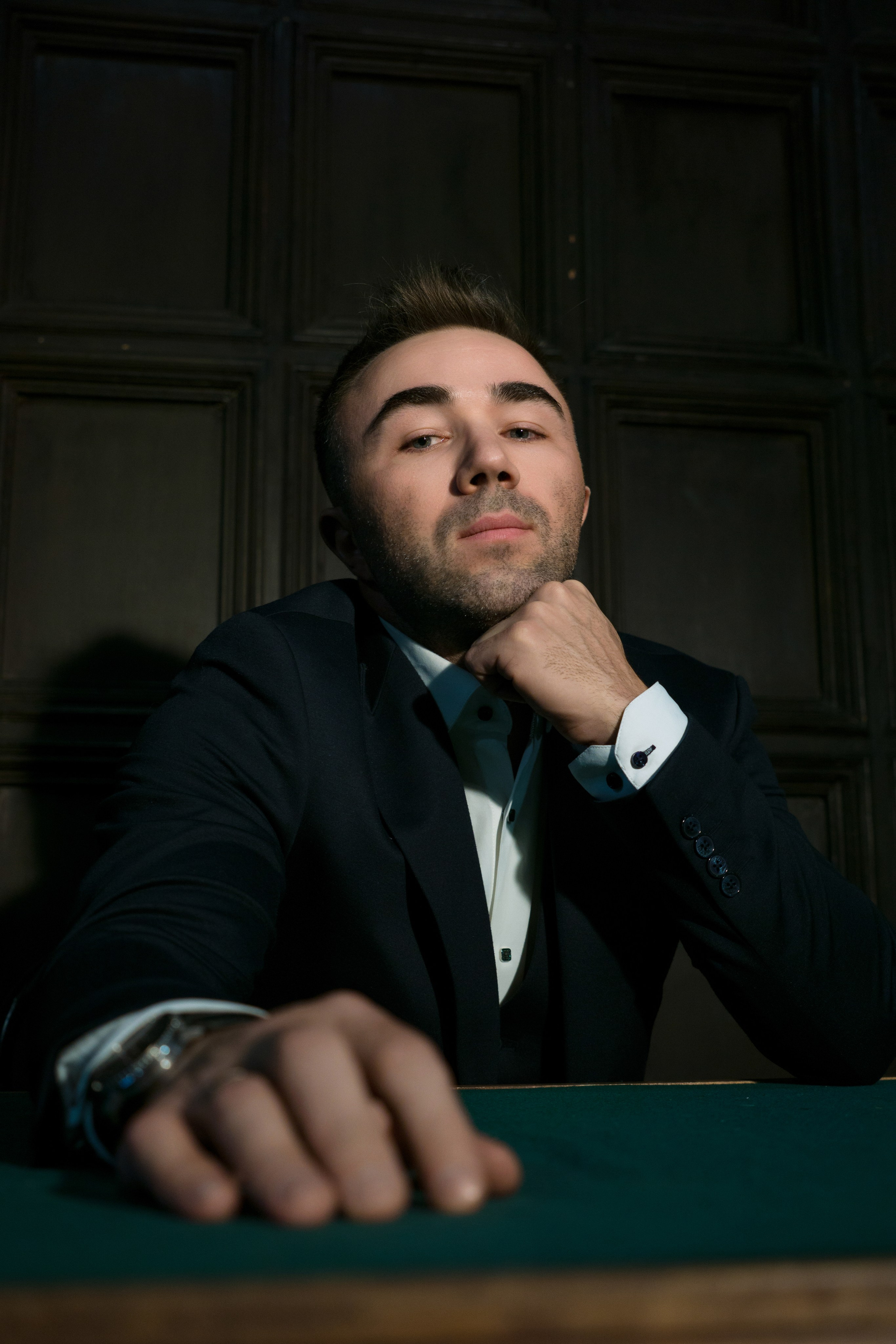 Ведущий Илья. Фотограф