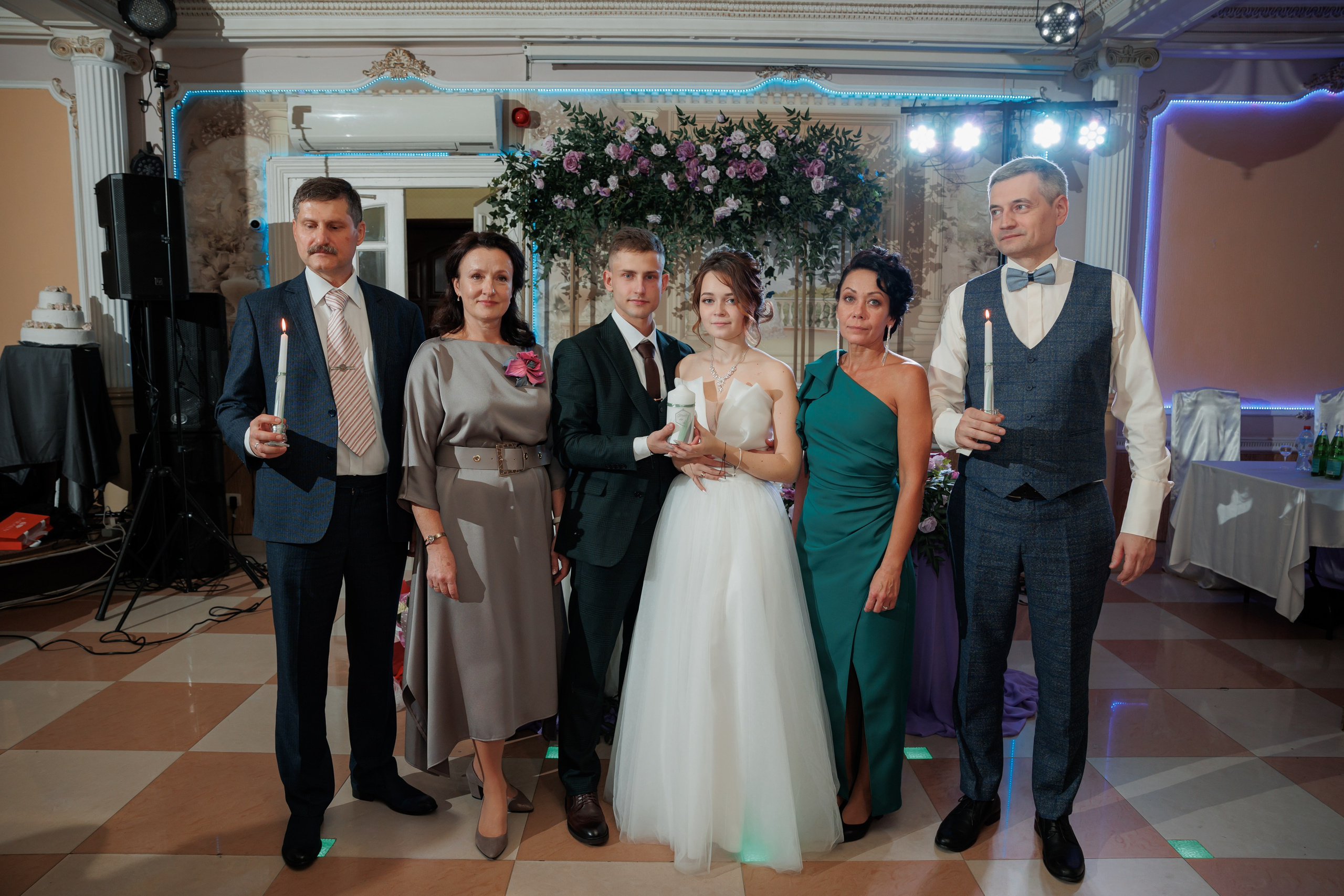 Константин и Дарья, ЗАГС ВДНХ, отель Soluxe, ресторан «Антик». Свадебный и репортажный фотограф (Москва, Королев и другие)