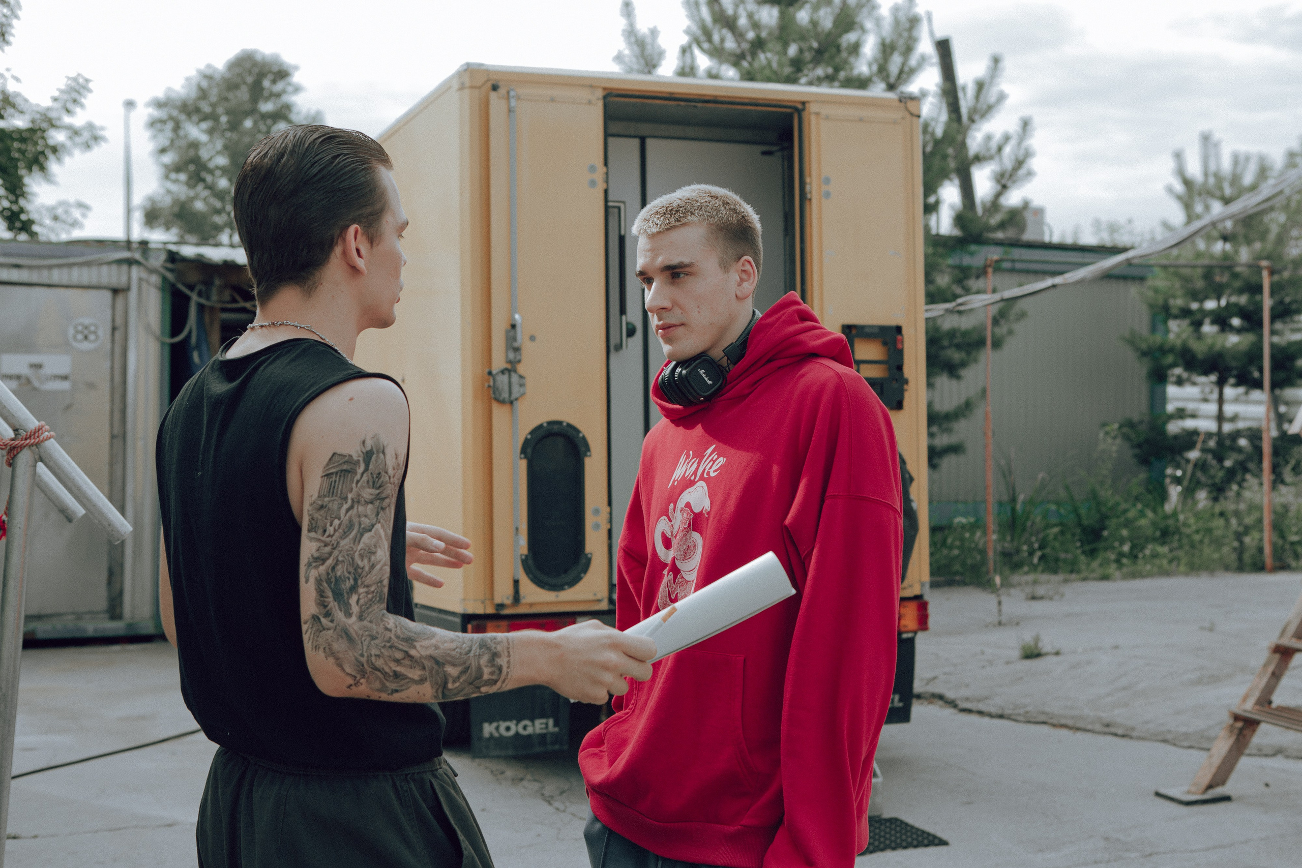 Саша против!