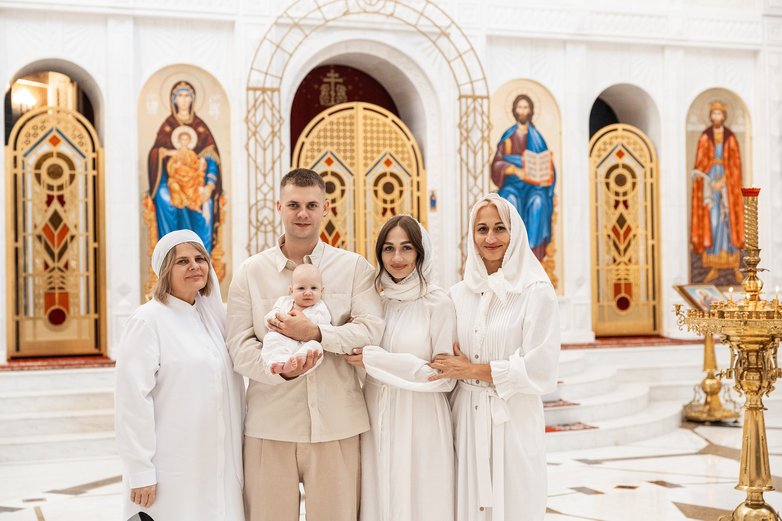 Крещение в храме святого равноапостольного князя Владимира. Фотограф Крещение, Выписка москва