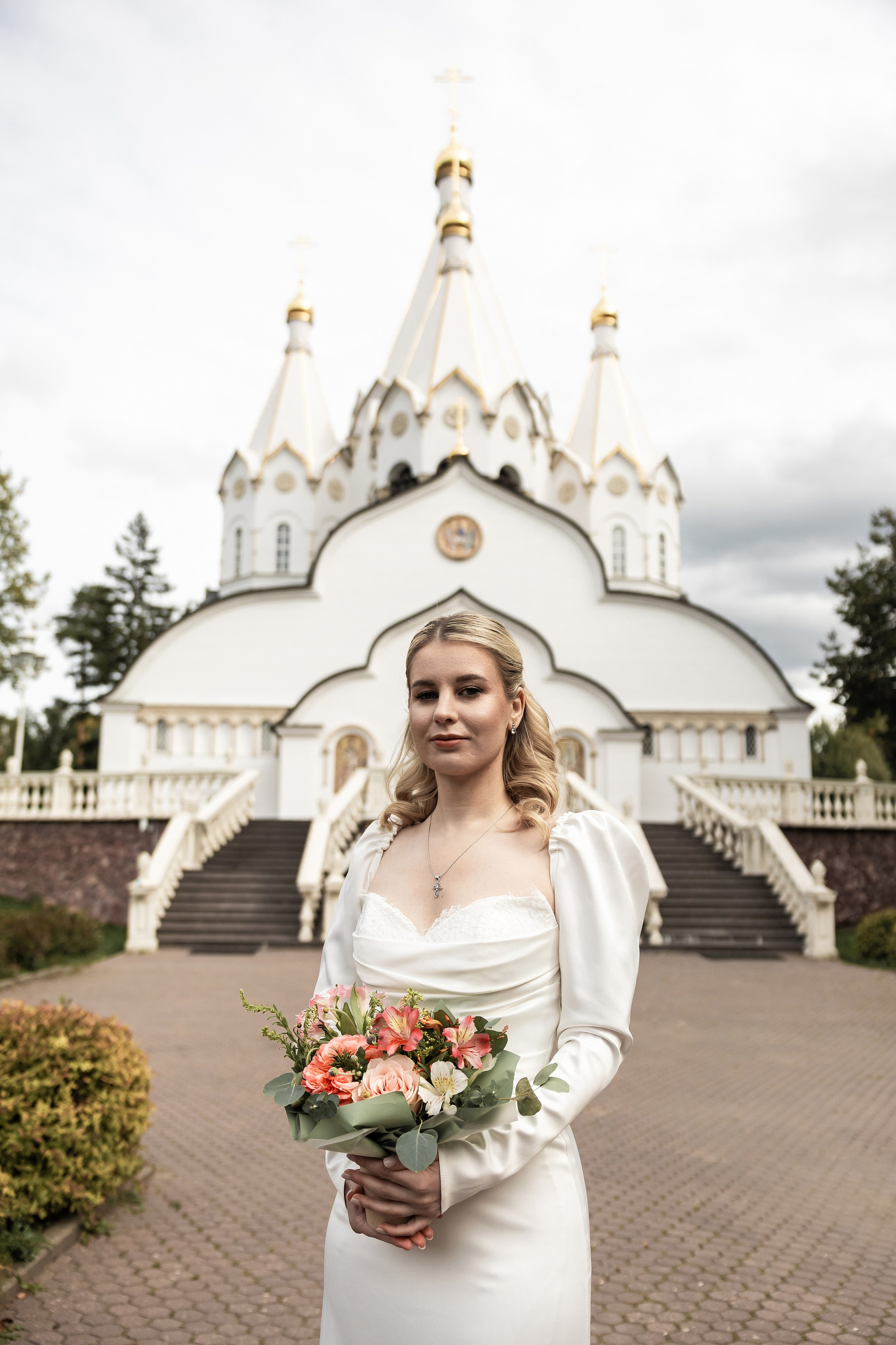 Венчание в Храме святых Новомучеников и Исповедников Российских. Фотограф Крещение, Выписка москва