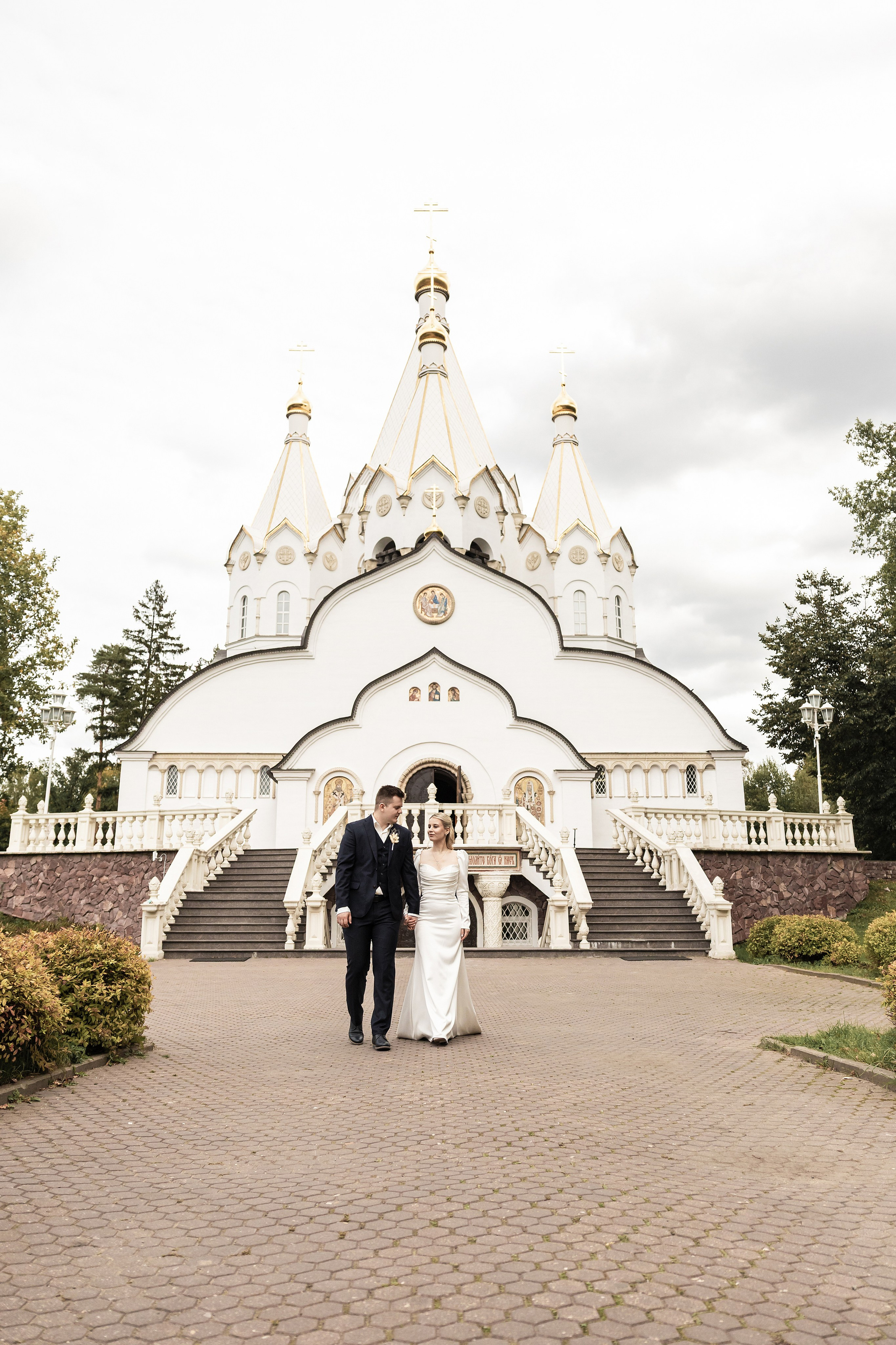 Венчание в Храме святых Новомучеников и Исповедников Российских. Фотограф Крещение, Выписка москва
