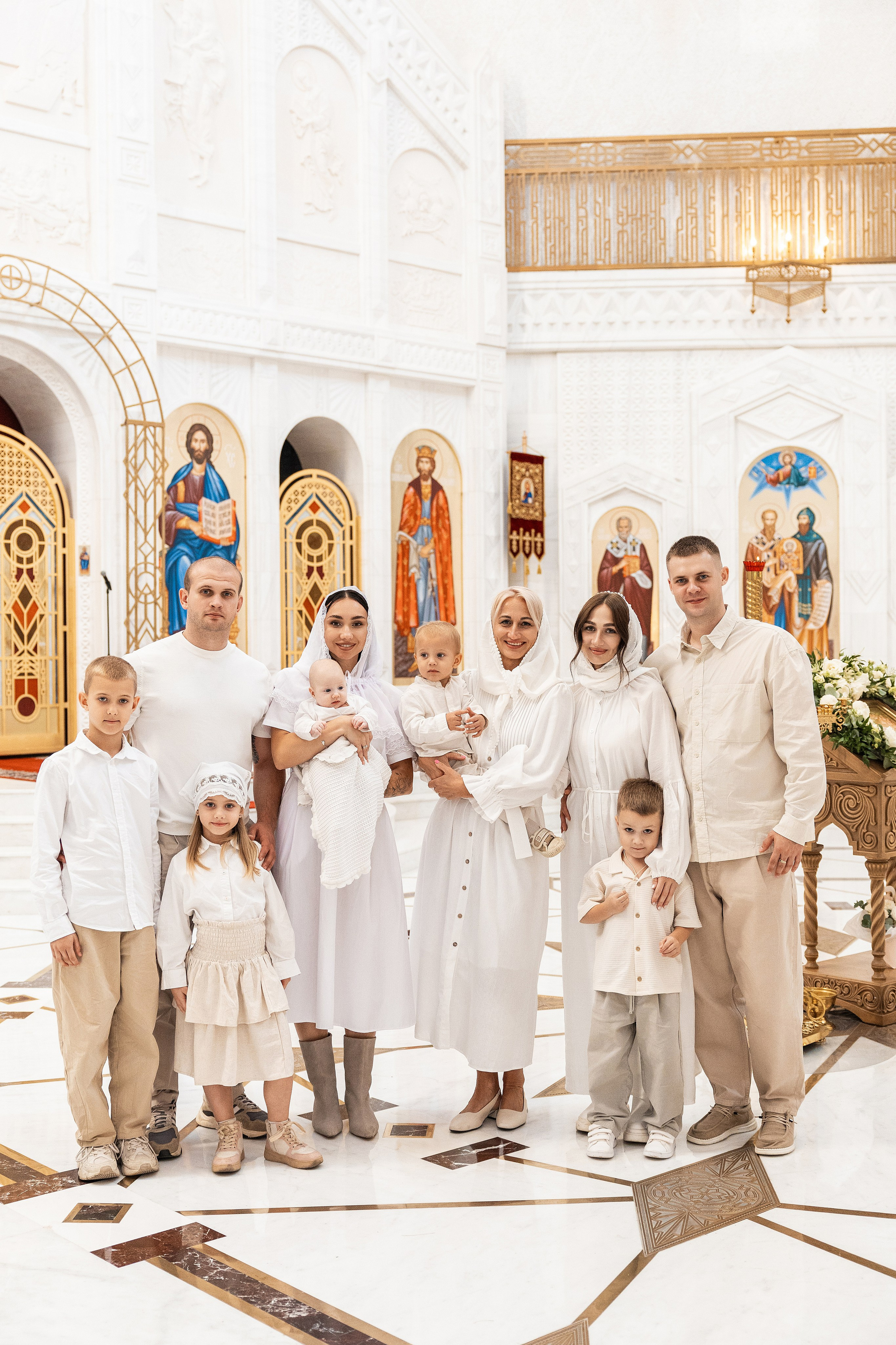 Крещение в храме святого равноапостольного князя Владимира. Фотограф Крещение, Выписка москва