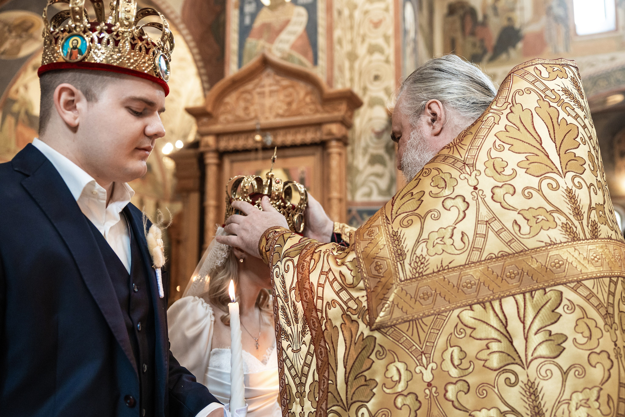 Венчание в Храме святых Новомучеников и Исповедников Российских. Фотограф Крещение, Выписка москва
