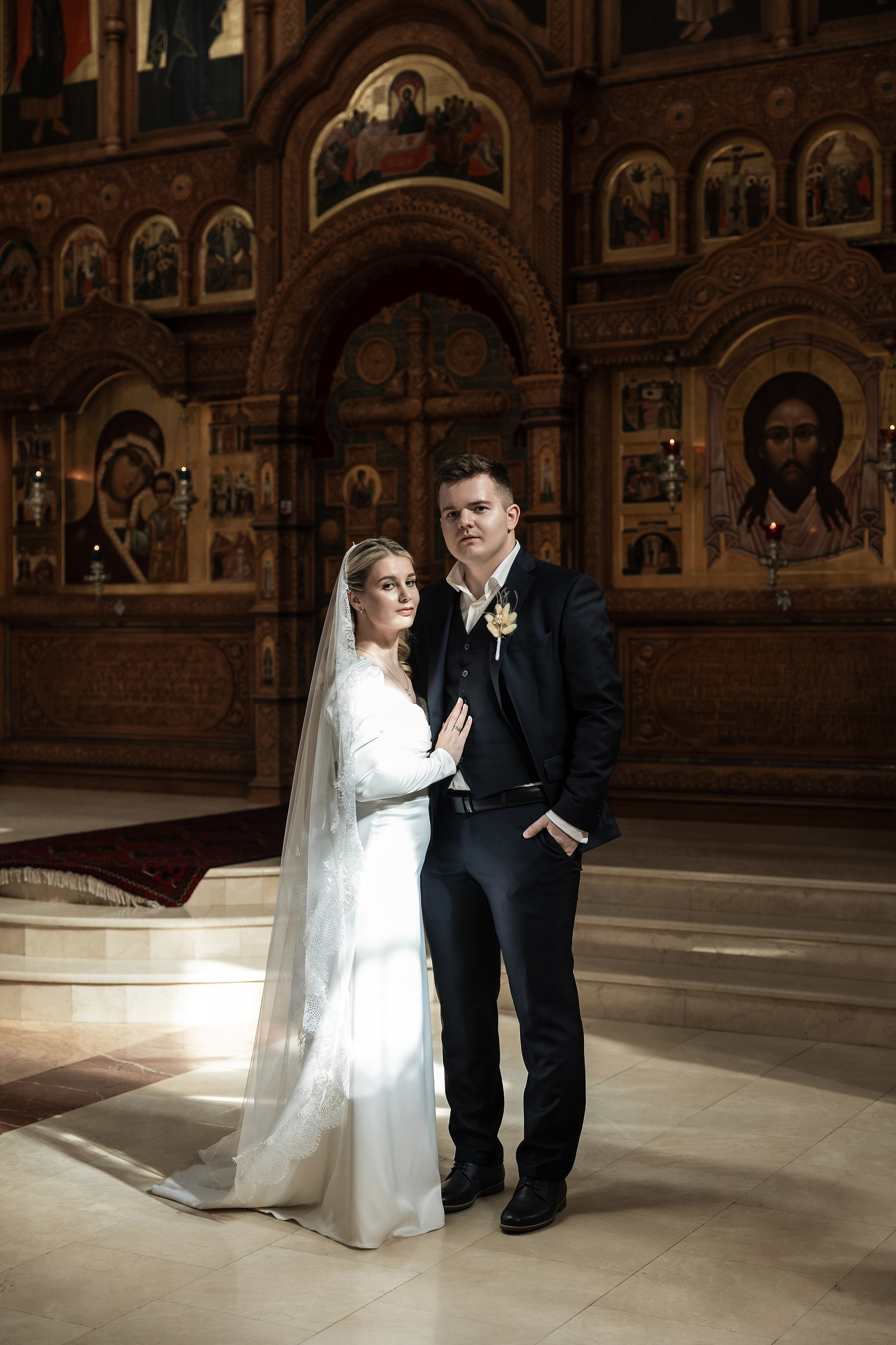 Венчание в Храме святых Новомучеников и Исповедников Российских. Фотограф Крещение, Выписка москва
