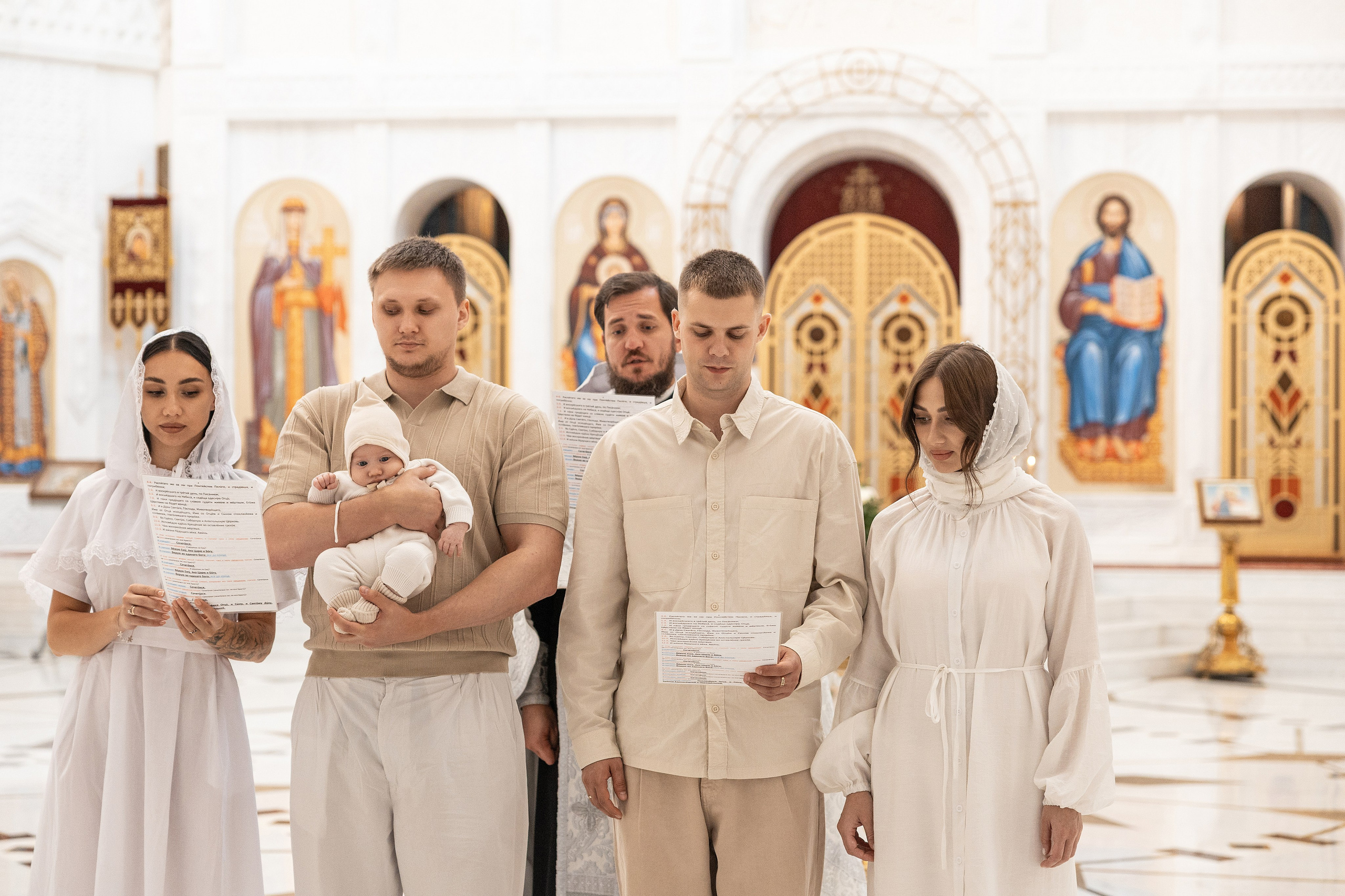 Крещение в храме святого равноапостольного князя Владимира. Фотограф Крещение, Выписка москва