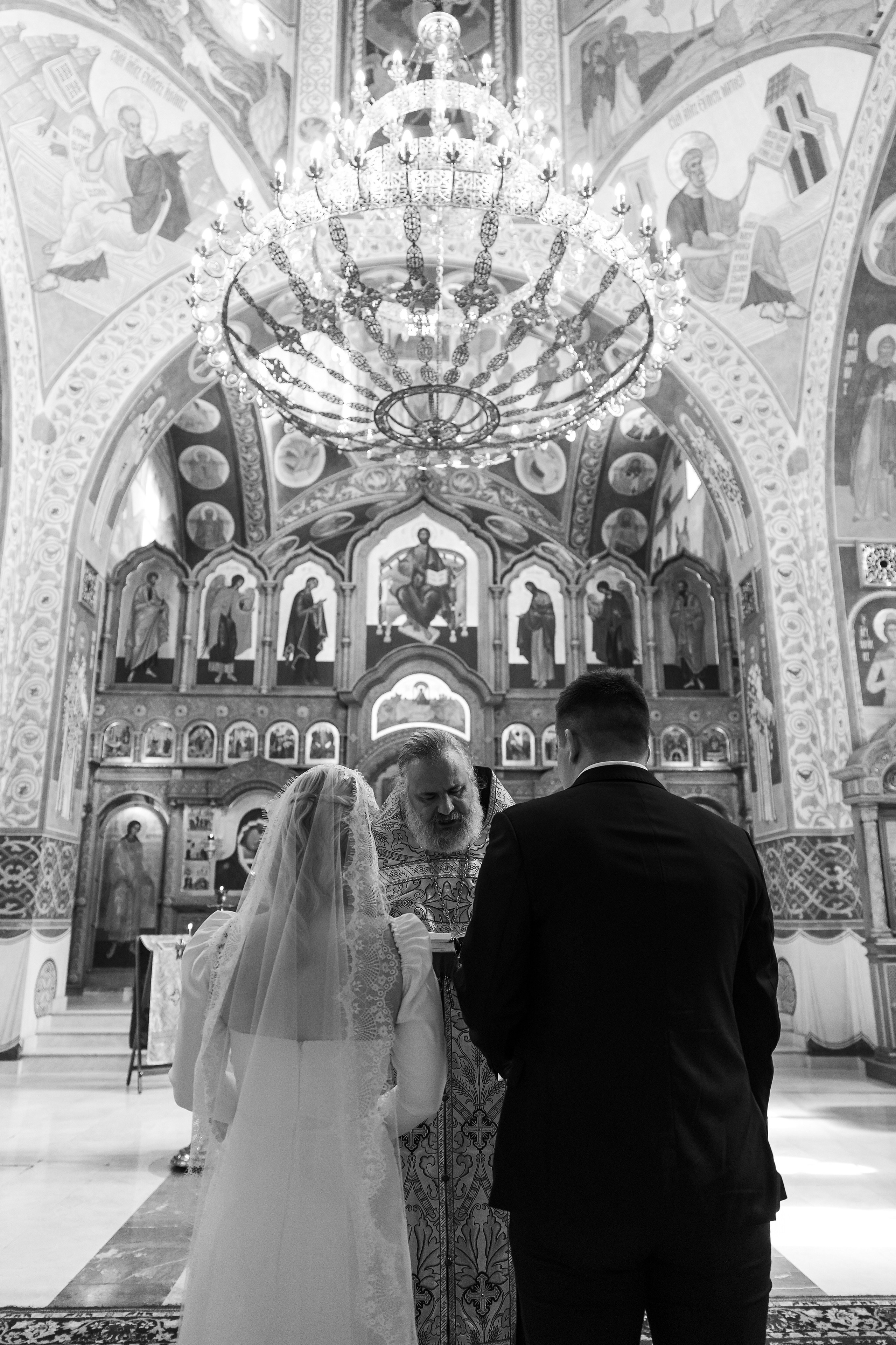 Венчание в Храме святых Новомучеников и Исповедников Российских. Фотограф Крещение, Выписка москва
