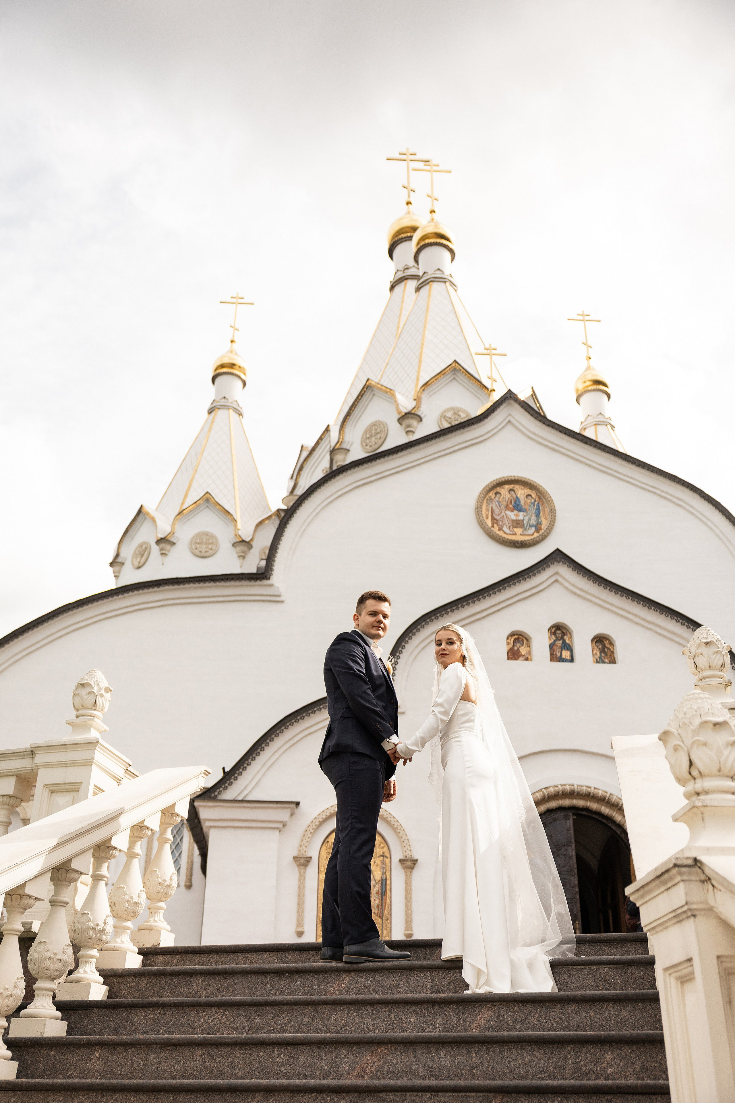 Венчание в Храме святых Новомучеников и Исповедников Российских. Фотограф Крещение, Выписка москва