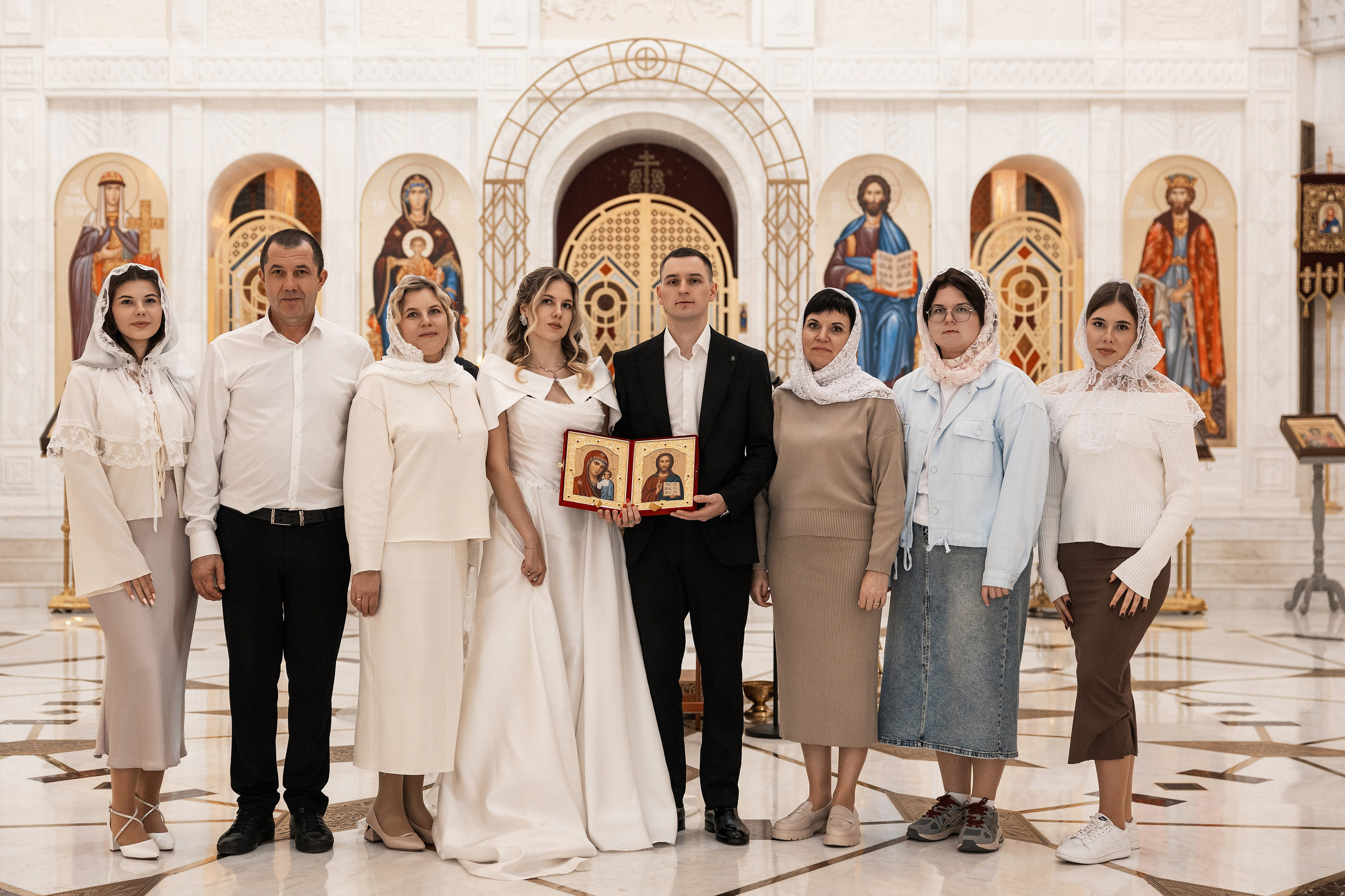 Венчание в Храме св. Владимира. Фотограф Крещение, Выписка москва