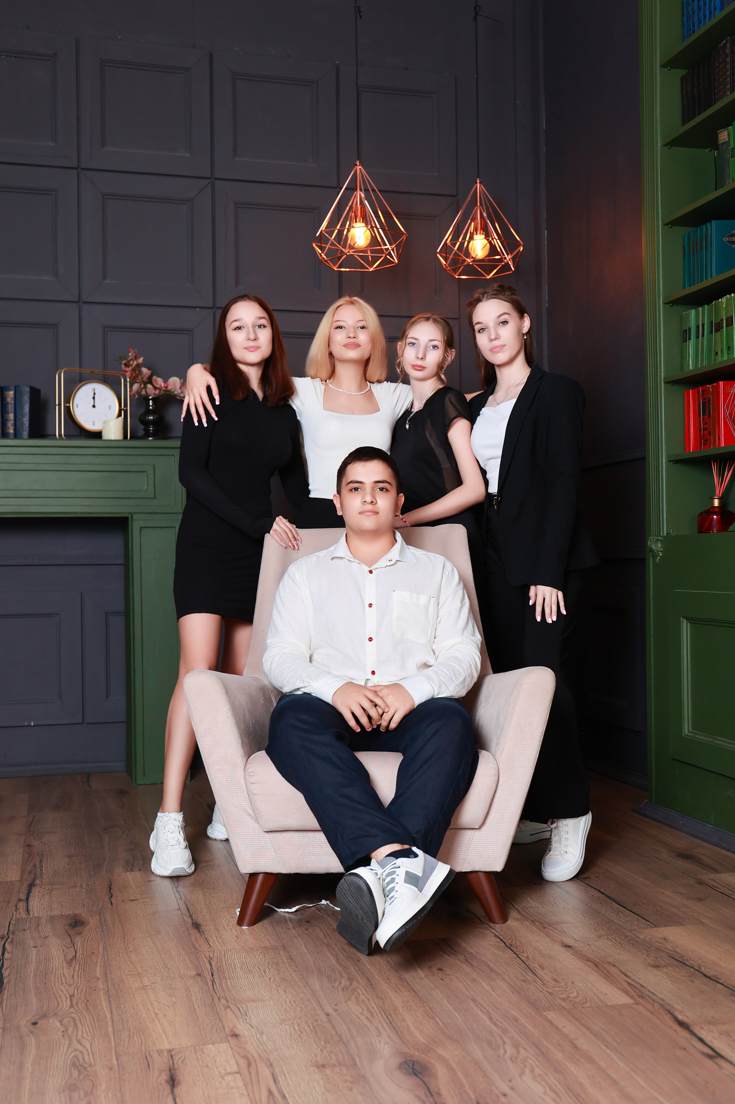 Выпускной фотоальбом (Лицей 64). Детский семейный фотограф Краснодар