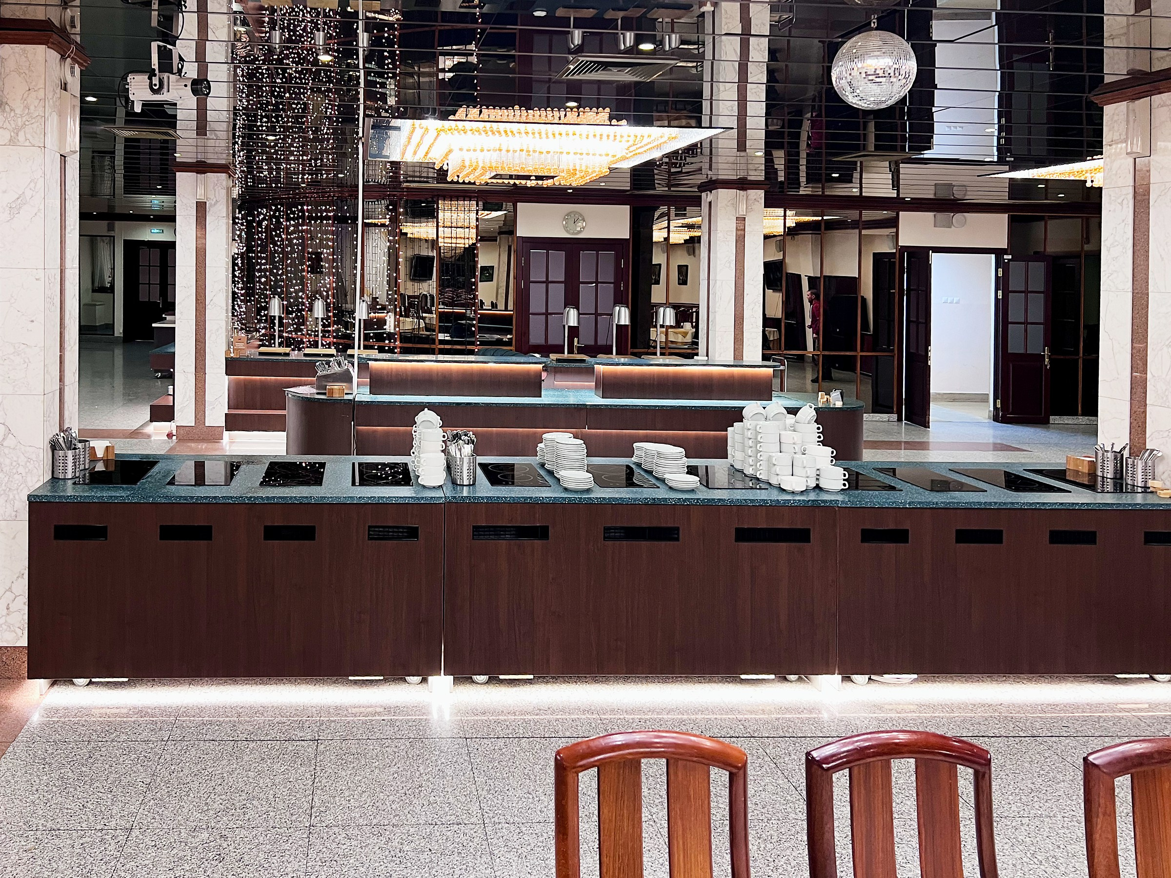 Шведская линия раздачи от производителя. Мебель для бизнеса: Блог о торговом оборудовании на заказ в Москве