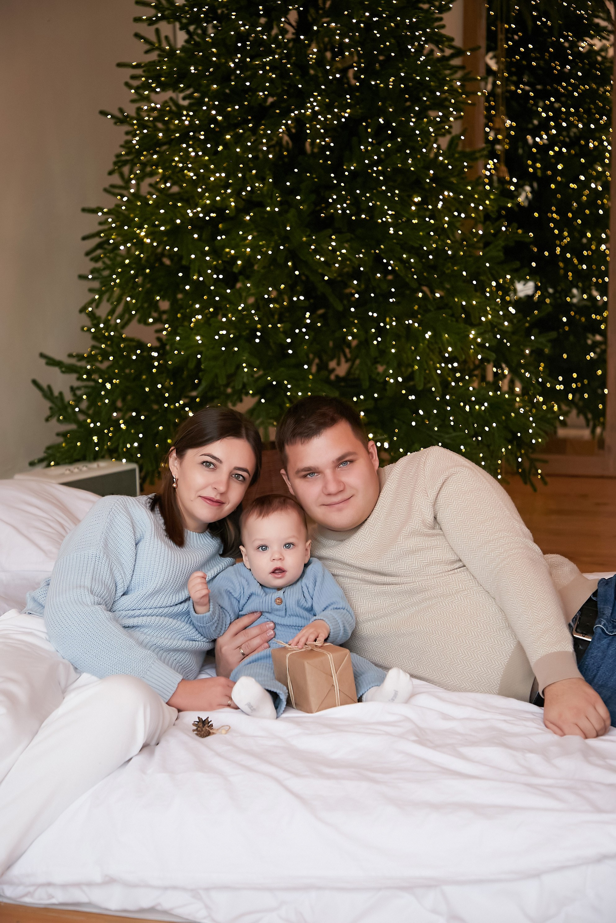 Семейная фотосессия в студии Space jobs Краснодар. Фотограф КовалёваТатьяна | Москва | Краснодар |Сочи |Портрет, свадьбы, семейные съёмки