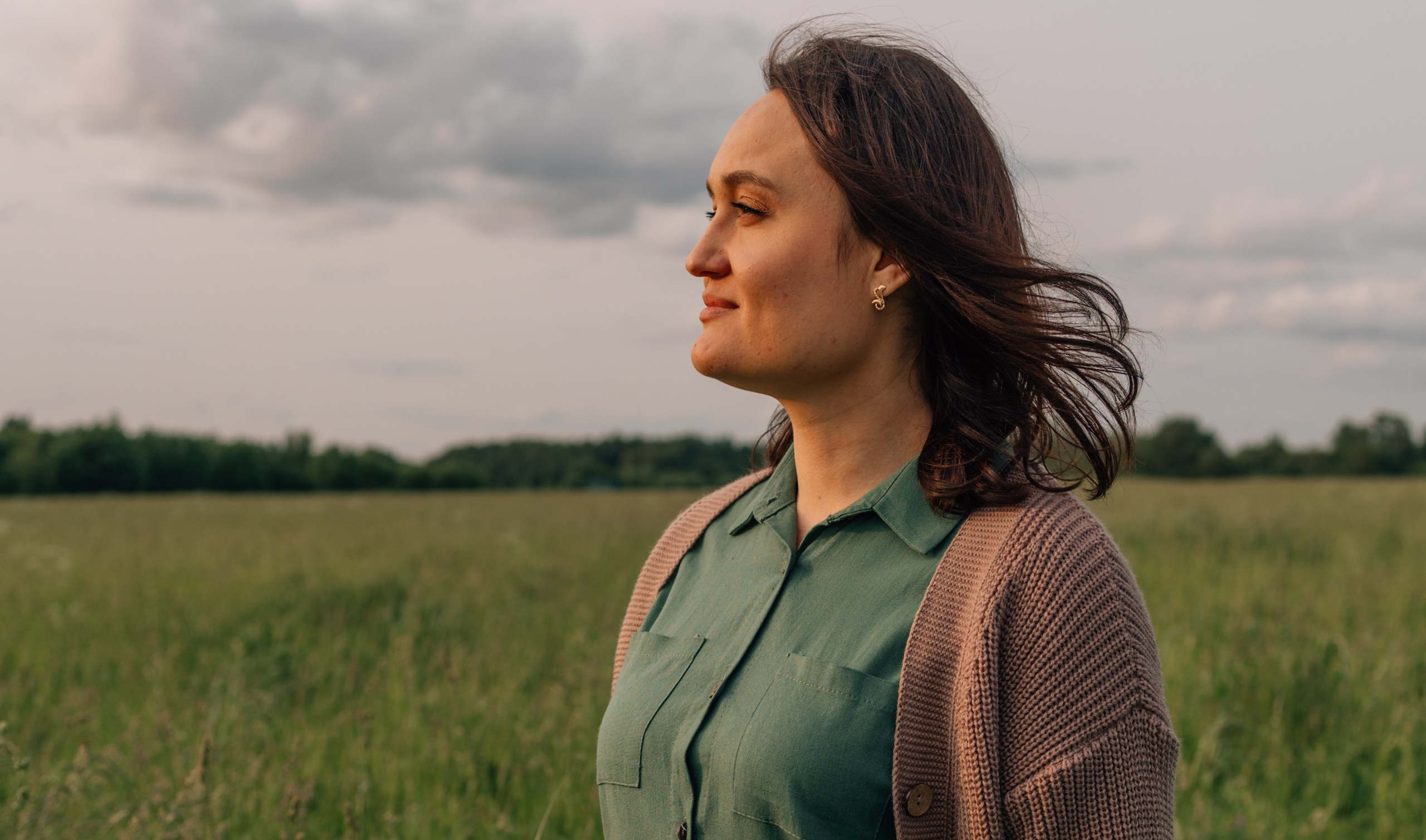 Анна, Марчелло, Настенька и Влада в поле. Фотограф Москва Светлана Кирюшина