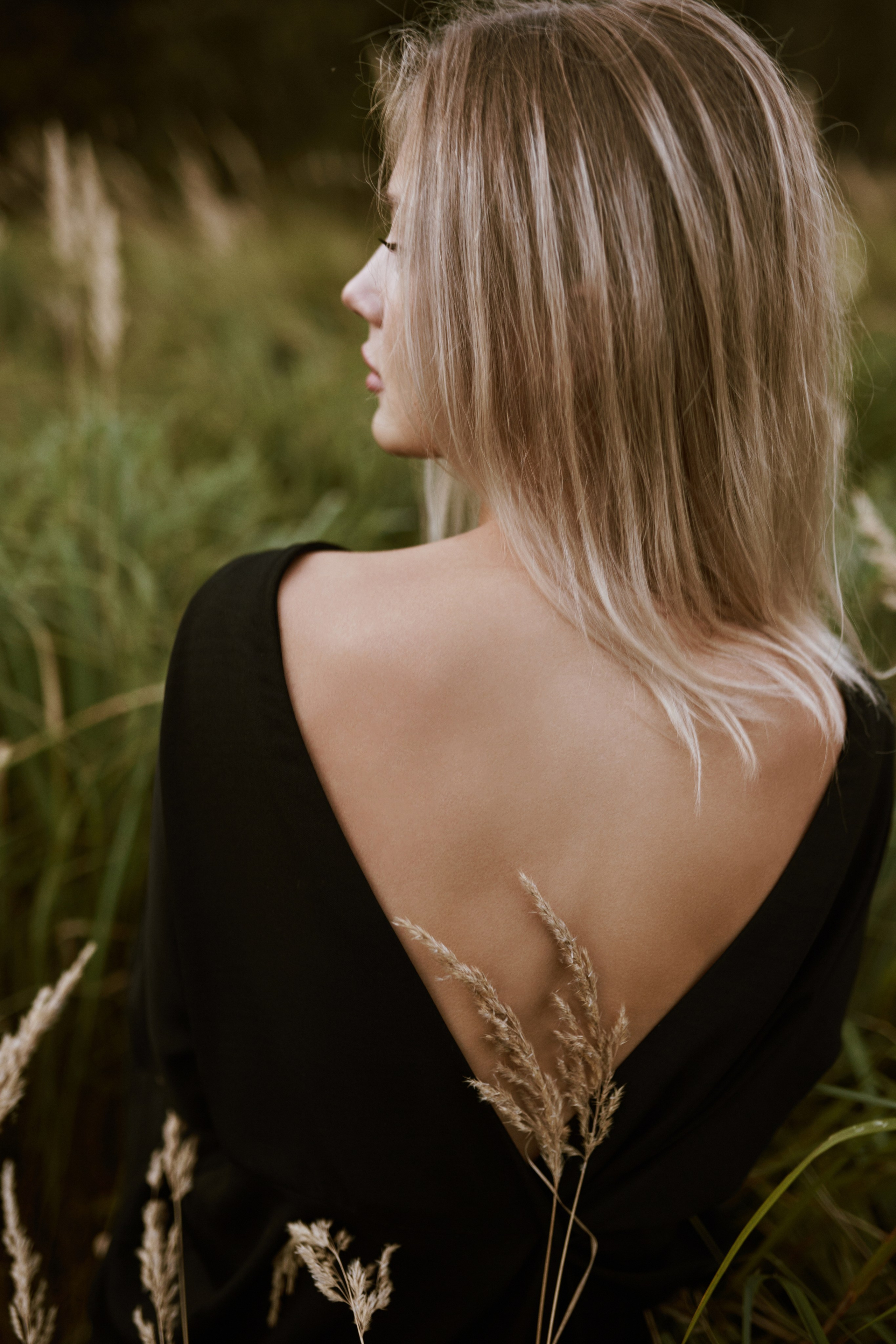 В траве. Фотограф Москва Галина Рыжкова