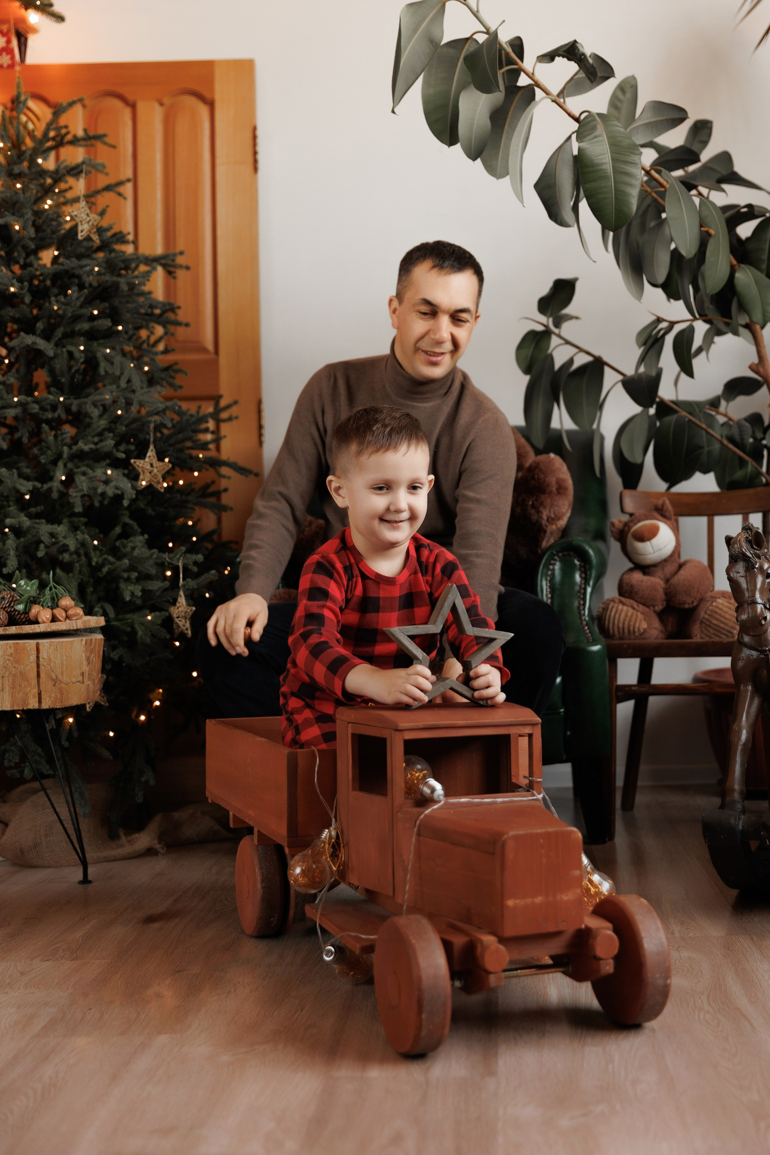Татьяна с семьей. Фотограф женского портрета, беременности и материнства Харькова Елена