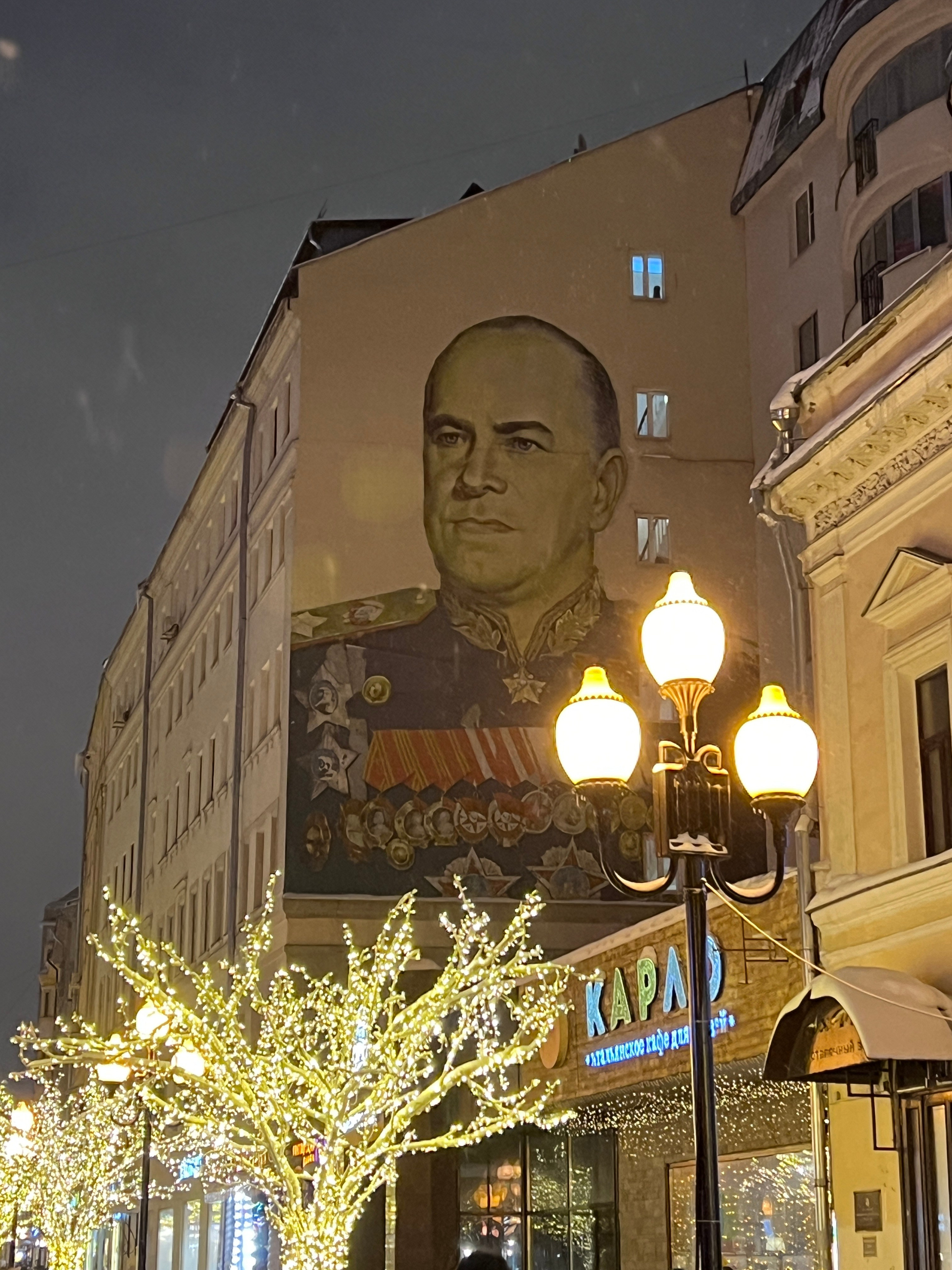 Арбатские истории. П&П — Полезное с Приятным. Фотоэкскурсии — Москва на память. Экскурсовод и фотограф в Москве. Увези столицу в своём альбоме!