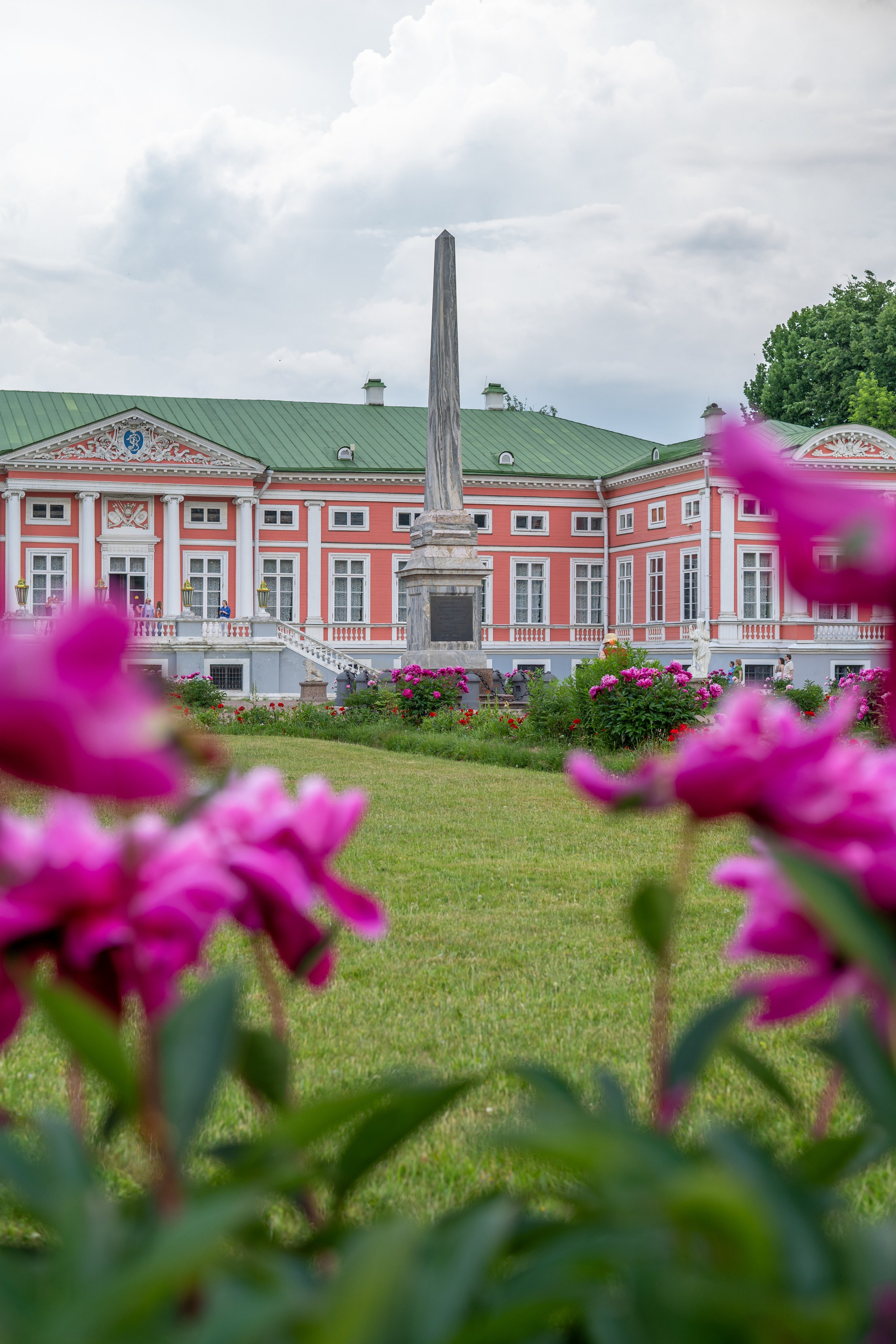 НИНА КОЧЕТКОВА. П&П — Полезное с Приятным. Фотоэкскурсии — Москва на память. Экскурсовод и фотограф в Москве. Увези столицу в своём альбоме!