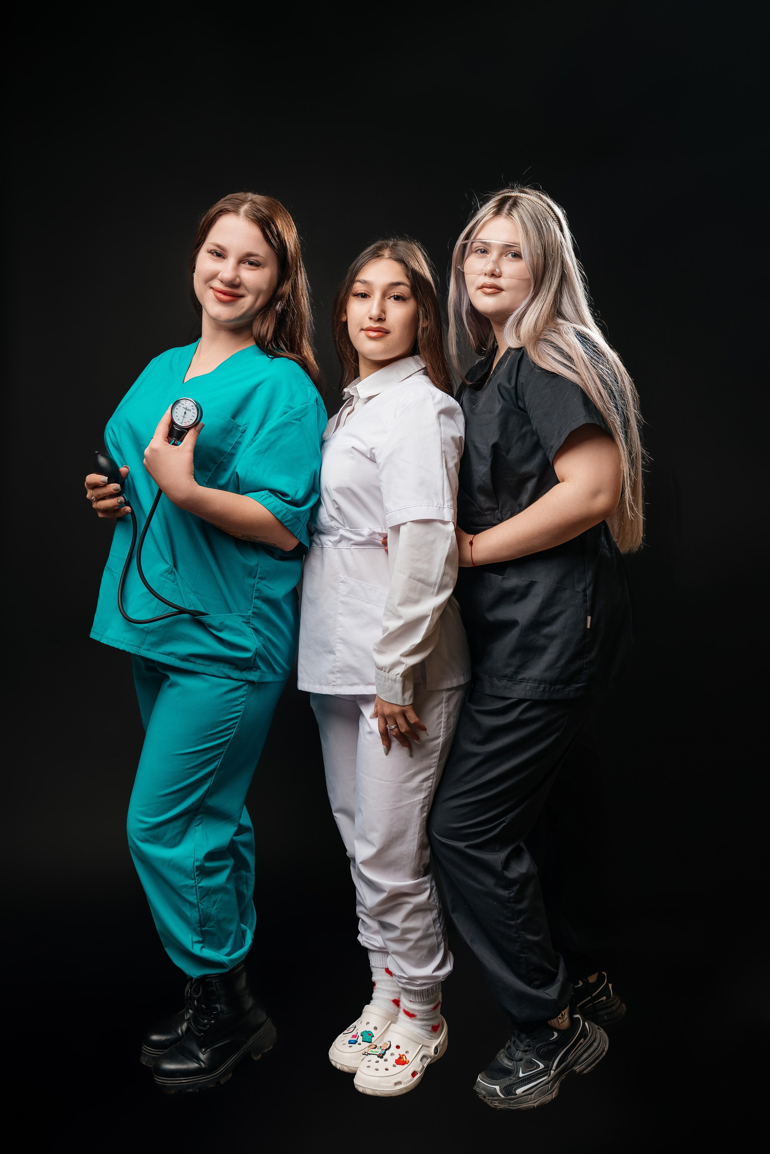 Nurses 2026. Школьный фотограф в Валуйках. Фотосессии для выпускников и изготовление выпускных альбомов в городе Валуйки и в Белгородской области