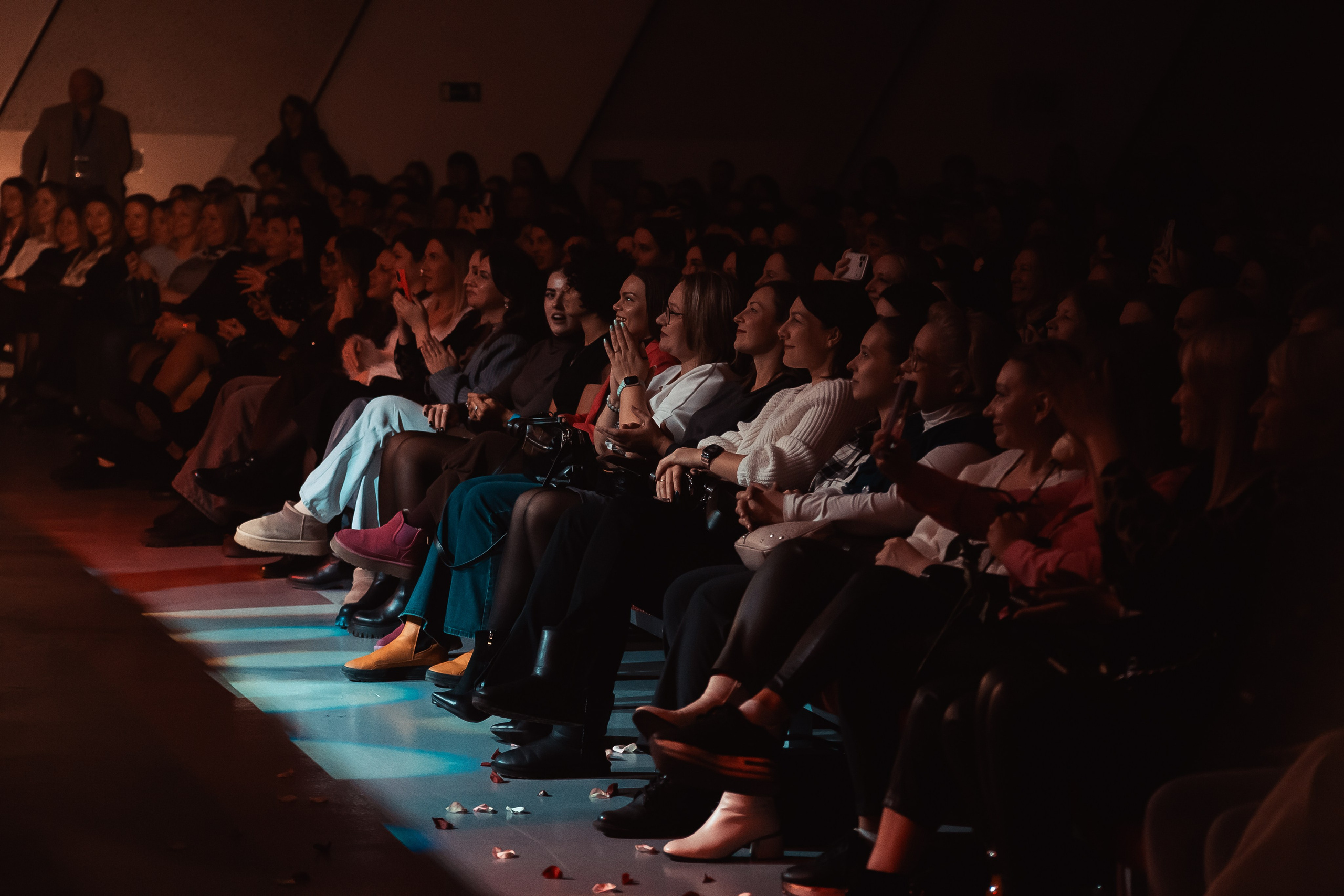 Шоу под дождем, Гранд Холл Сибирь, 20.02.2026. Фотограф Регина Крикунова г. Красноярск