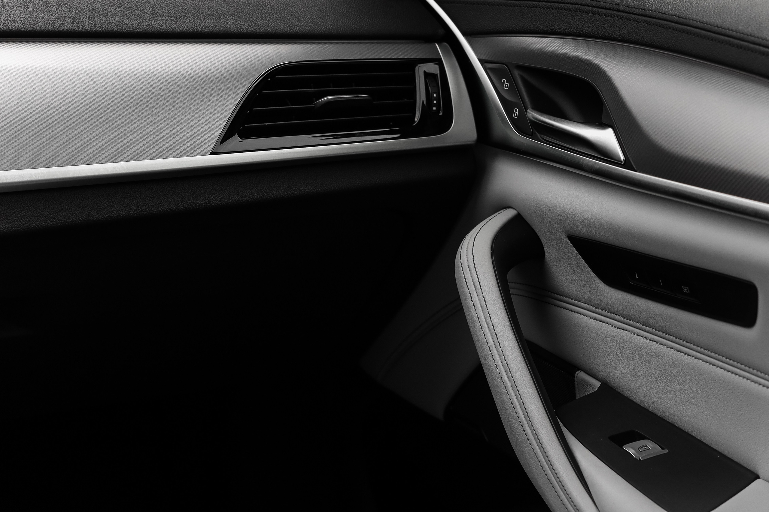 𝐵𝑀𝒲 𝑀5. Wedding Photographer from St.Petersburg