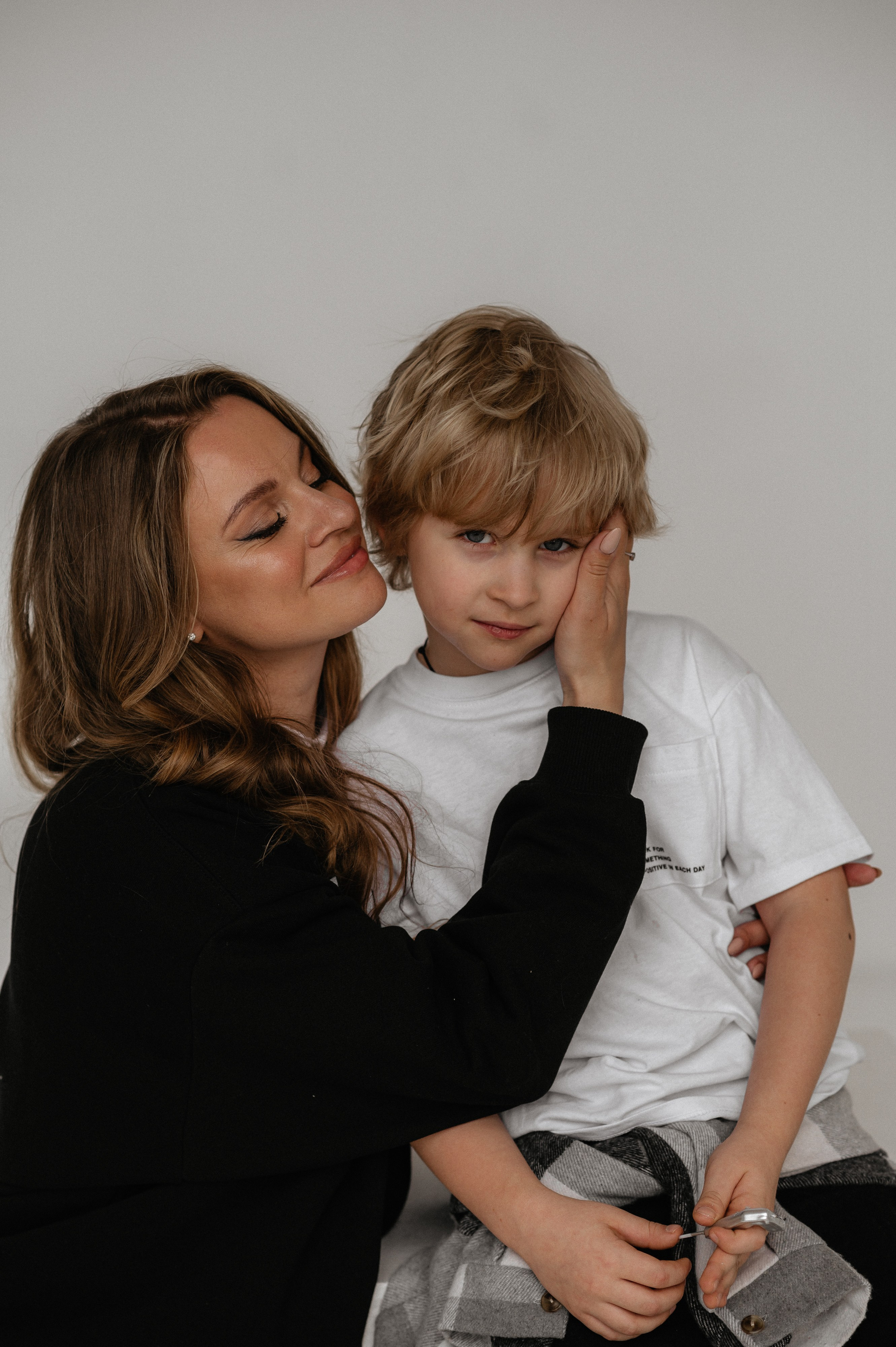 Мама и сын. Главная