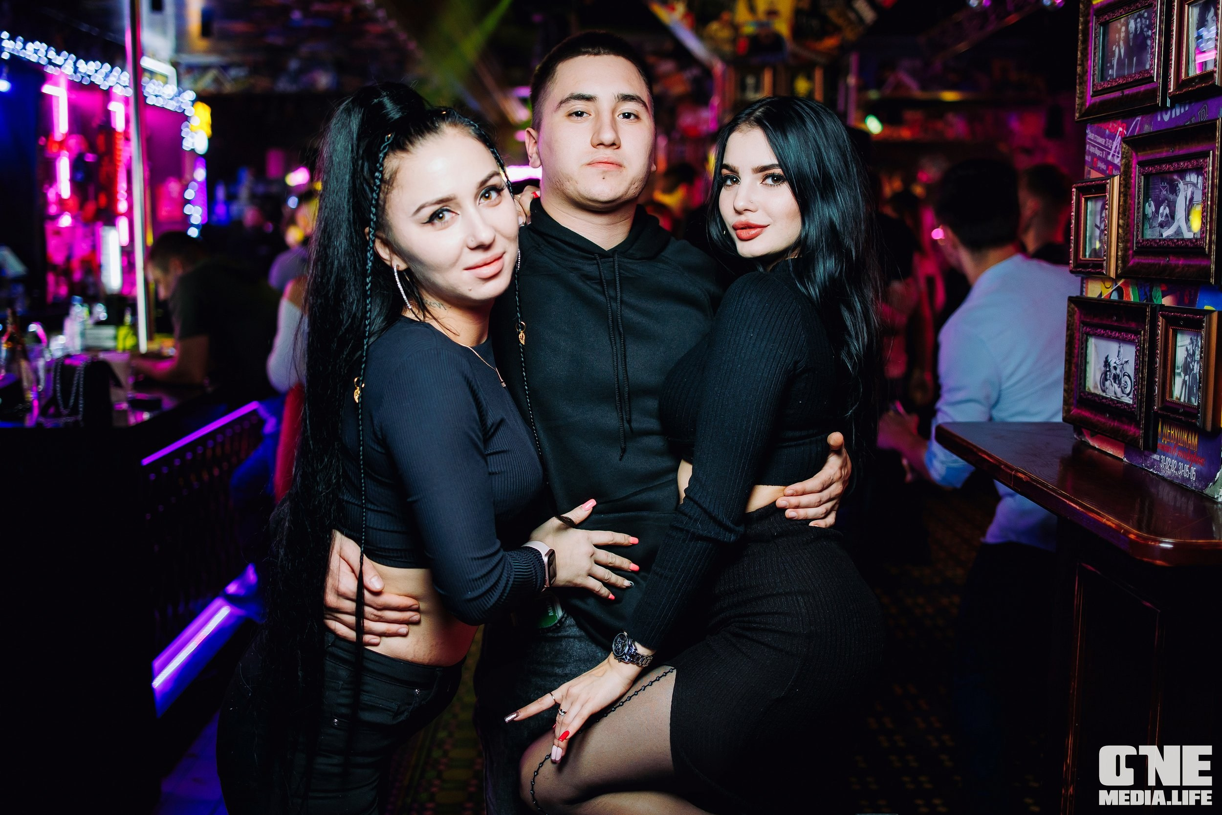 Фоторепортаж из бара XxxX. One Media Life: фоторепортажи, фотоотчеты с мероприятий и заведений